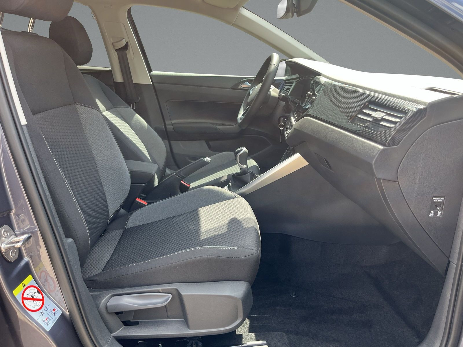 Volkswagen - Polo_12