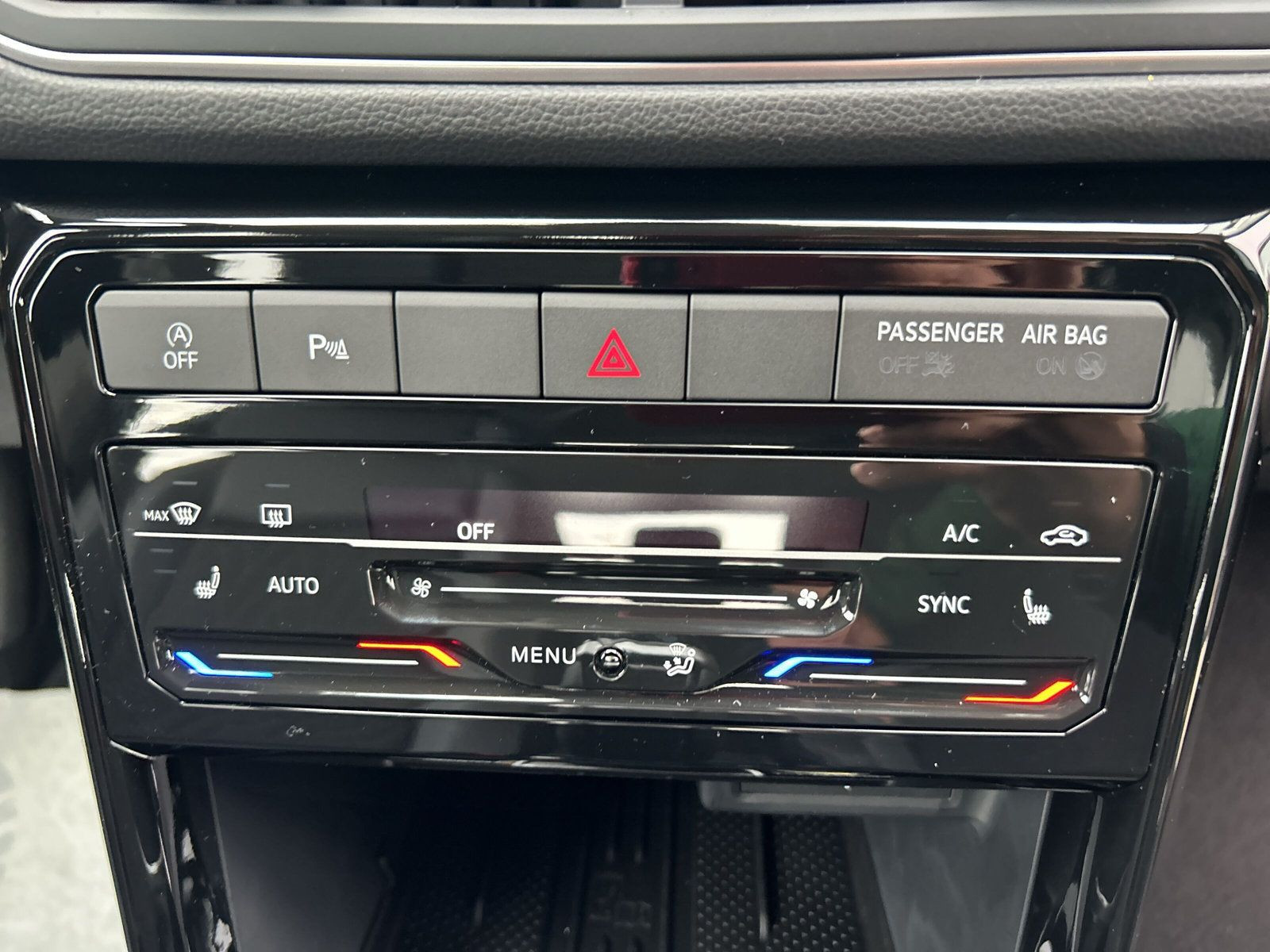 Volkswagen - T-Cross_19