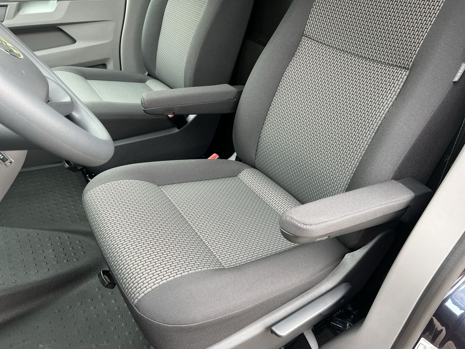 Volkswagen - T6.1 Transporter_24