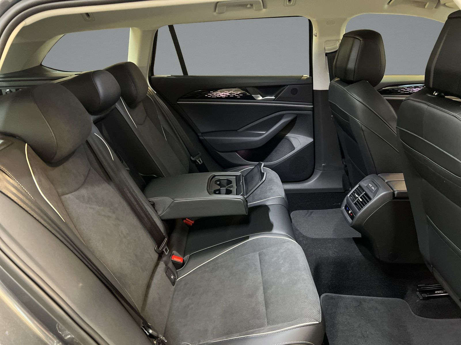 Volkswagen - Passat Variant_12