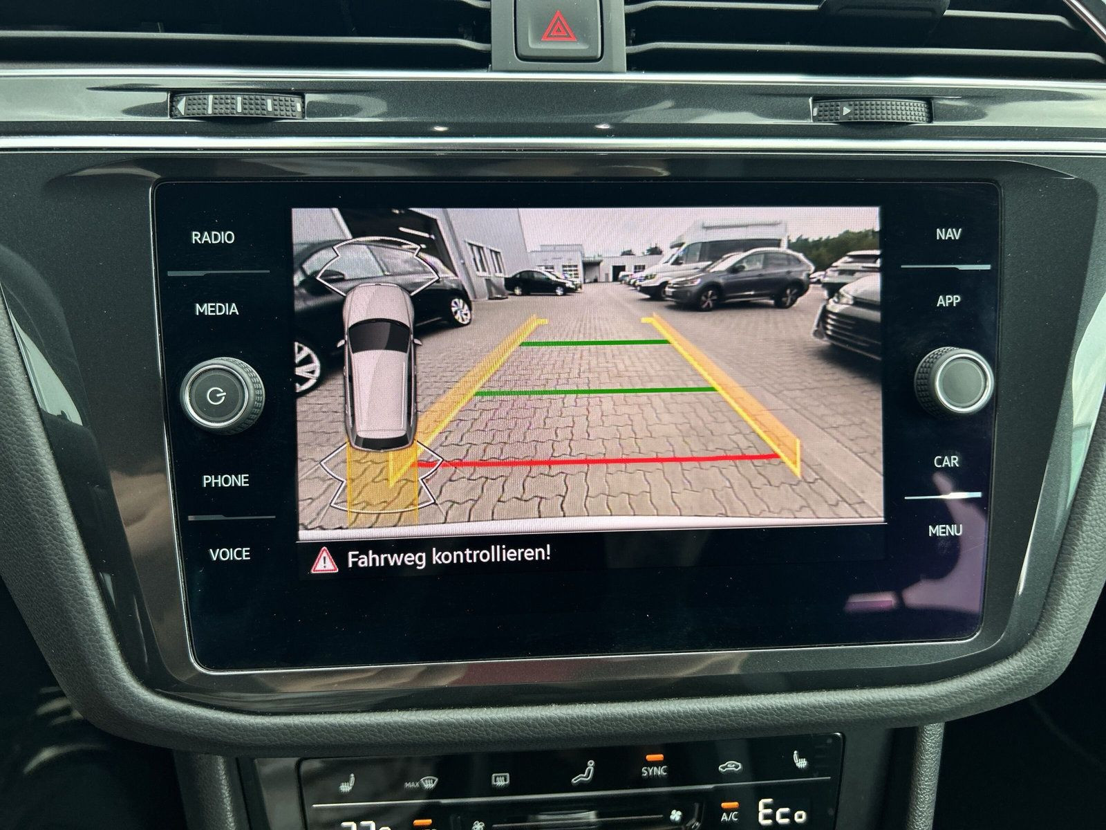 Volkswagen - Tiguan_22