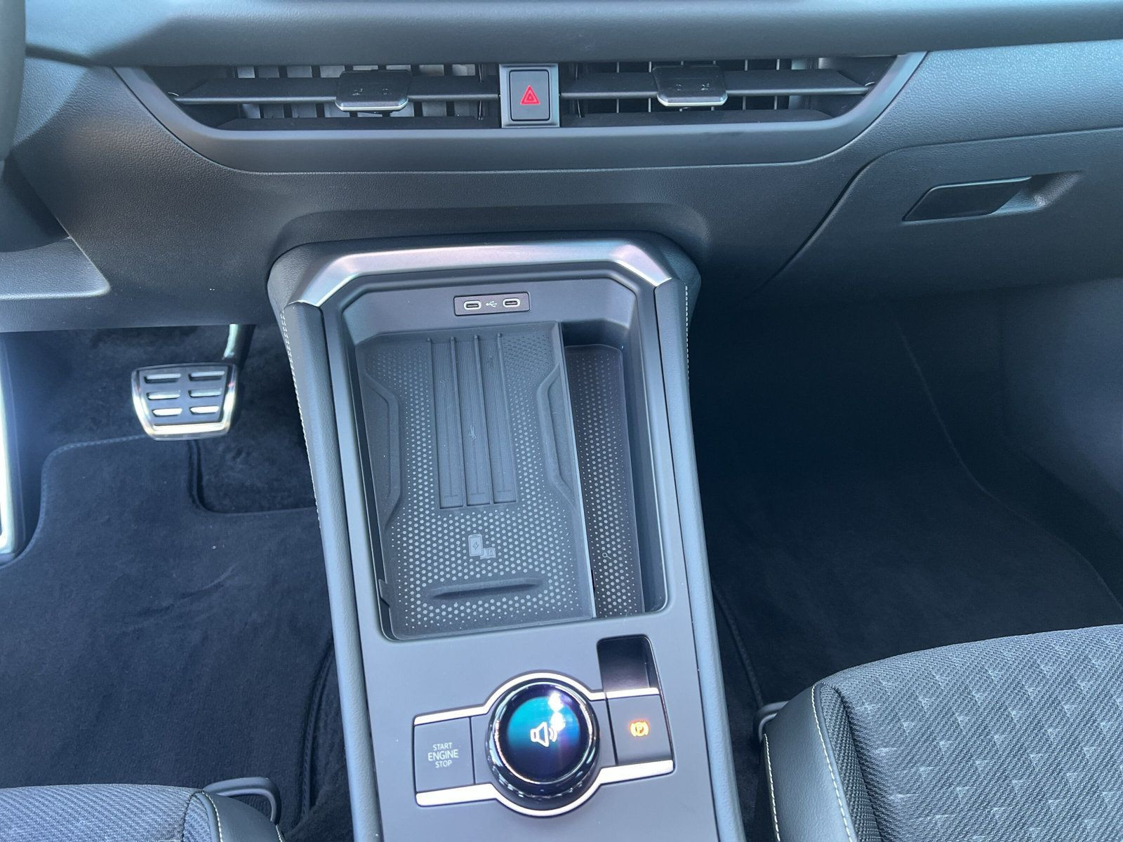 Volkswagen - T-Roc_19