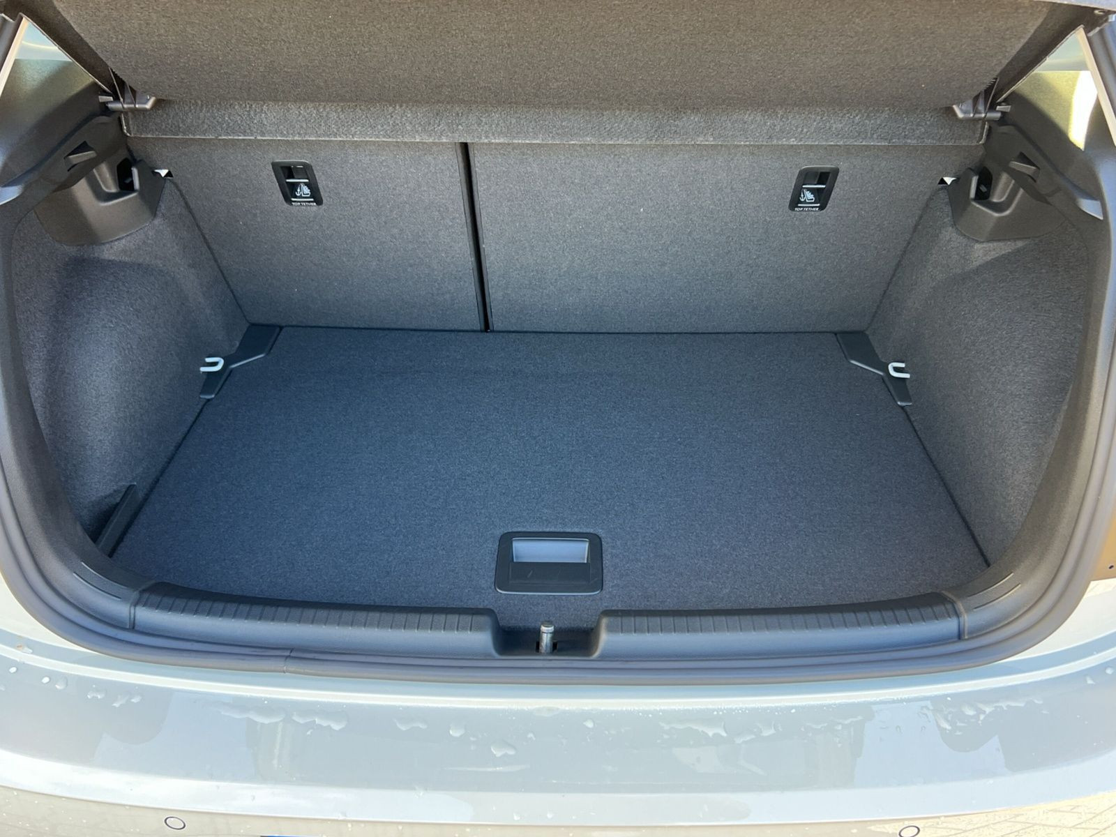 Volkswagen - Polo_10