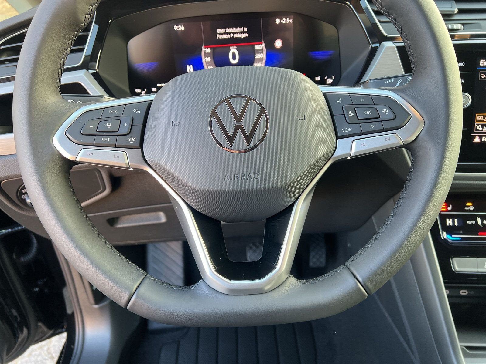 Volkswagen - Touran_26