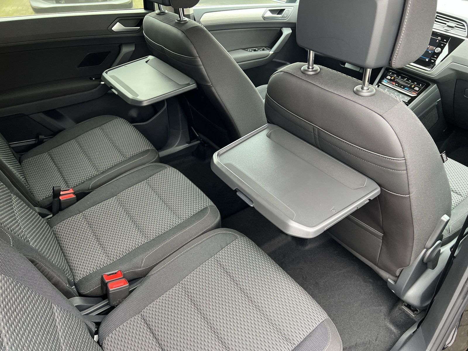 Volkswagen - Touran_29