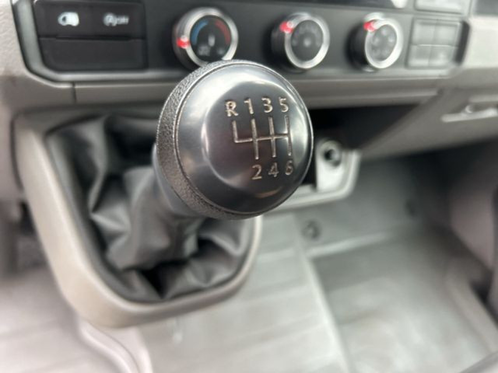 Volkswagen - Crafter_14
