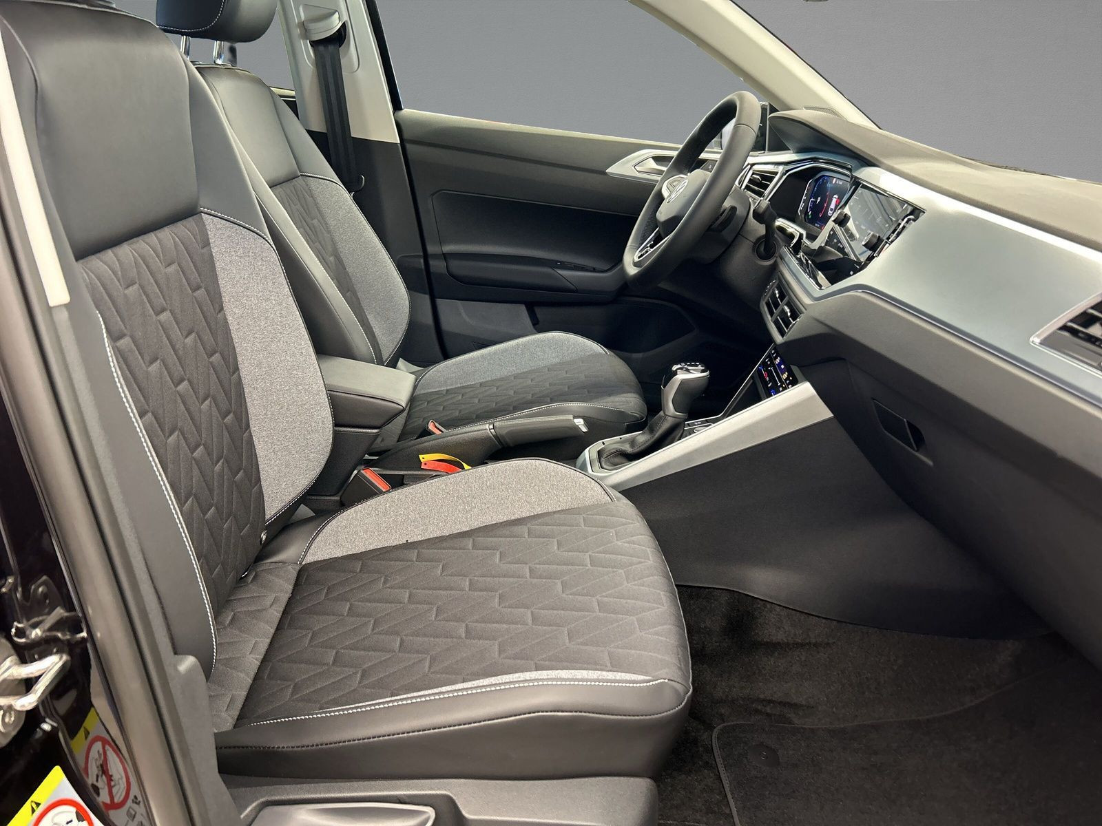 Volkswagen - Polo_13