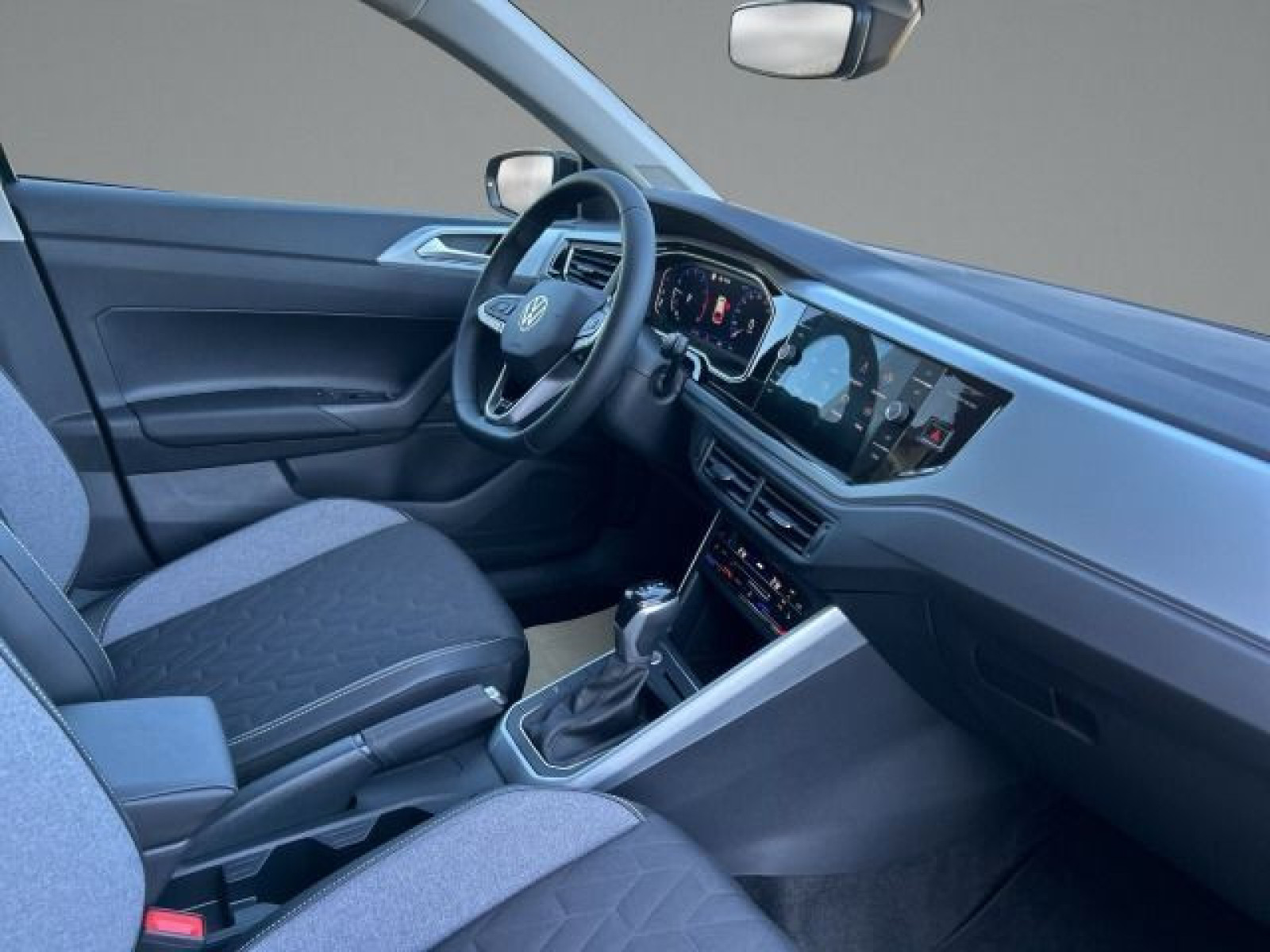 Volkswagen - Polo_13