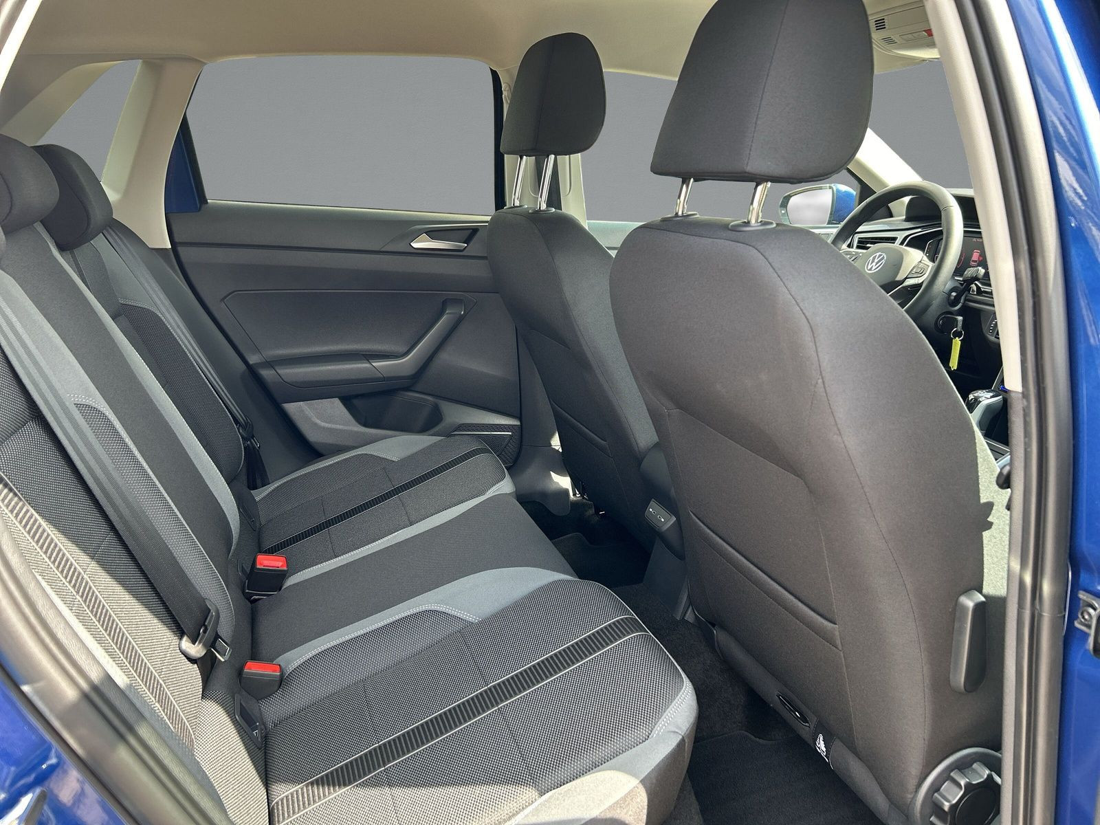 Volkswagen - Polo_13