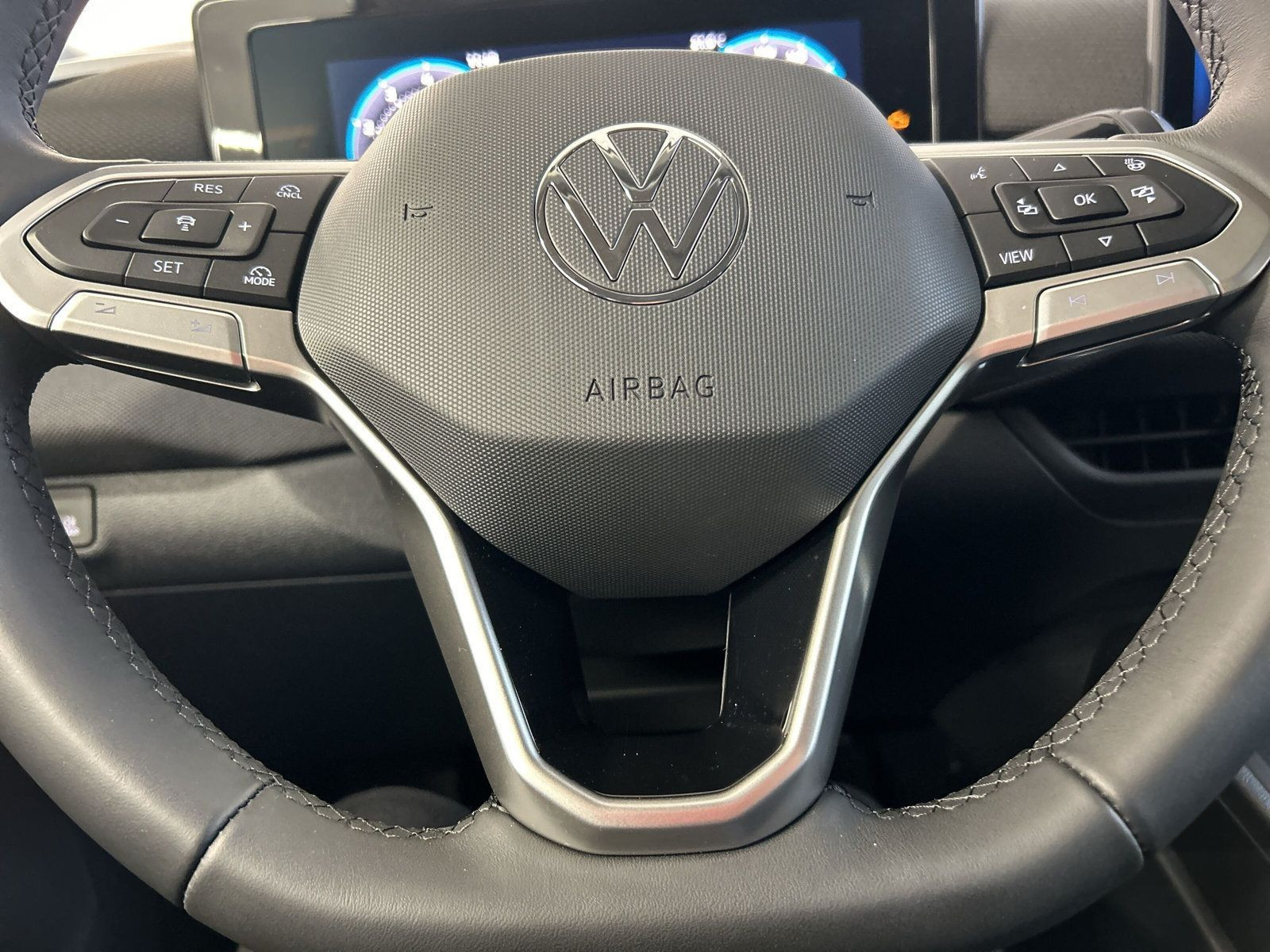 Volkswagen - T-Roc_32