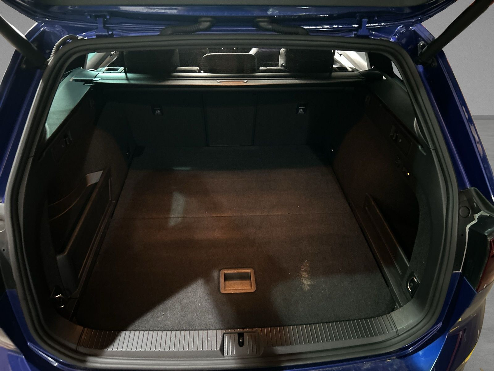 Volkswagen - Passat Variant_11