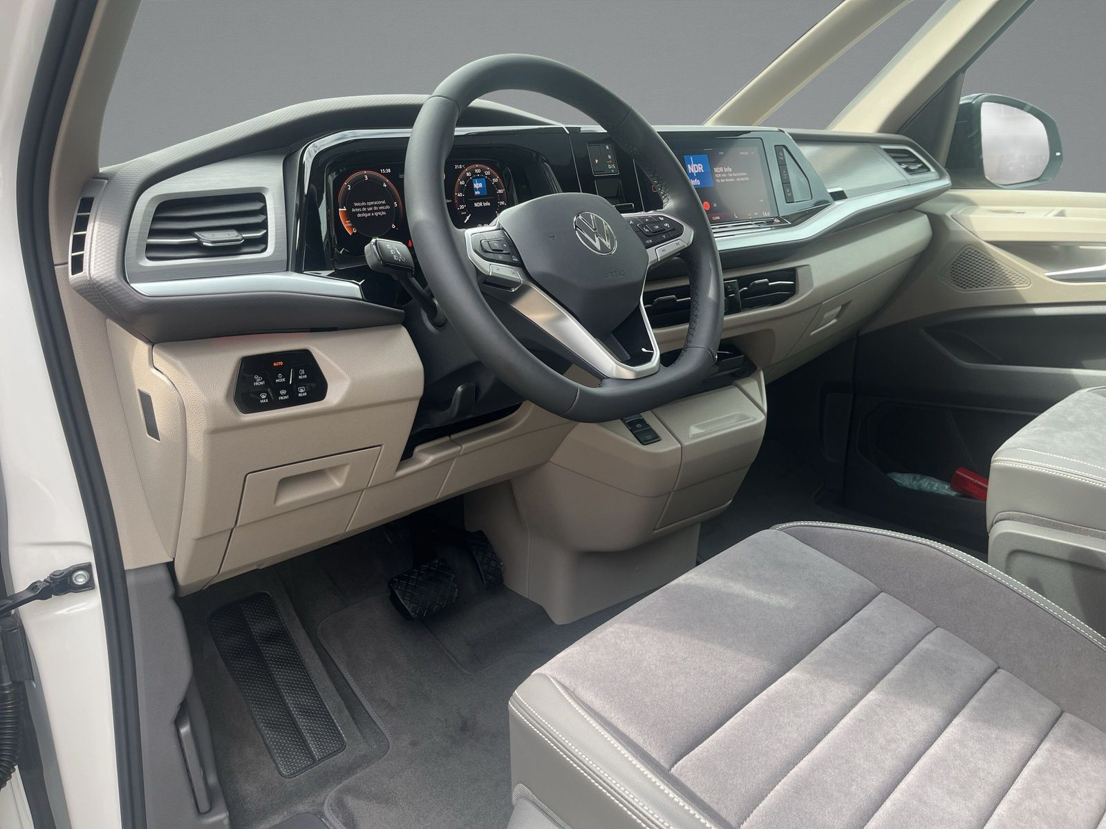 Volkswagen - Multivan_8