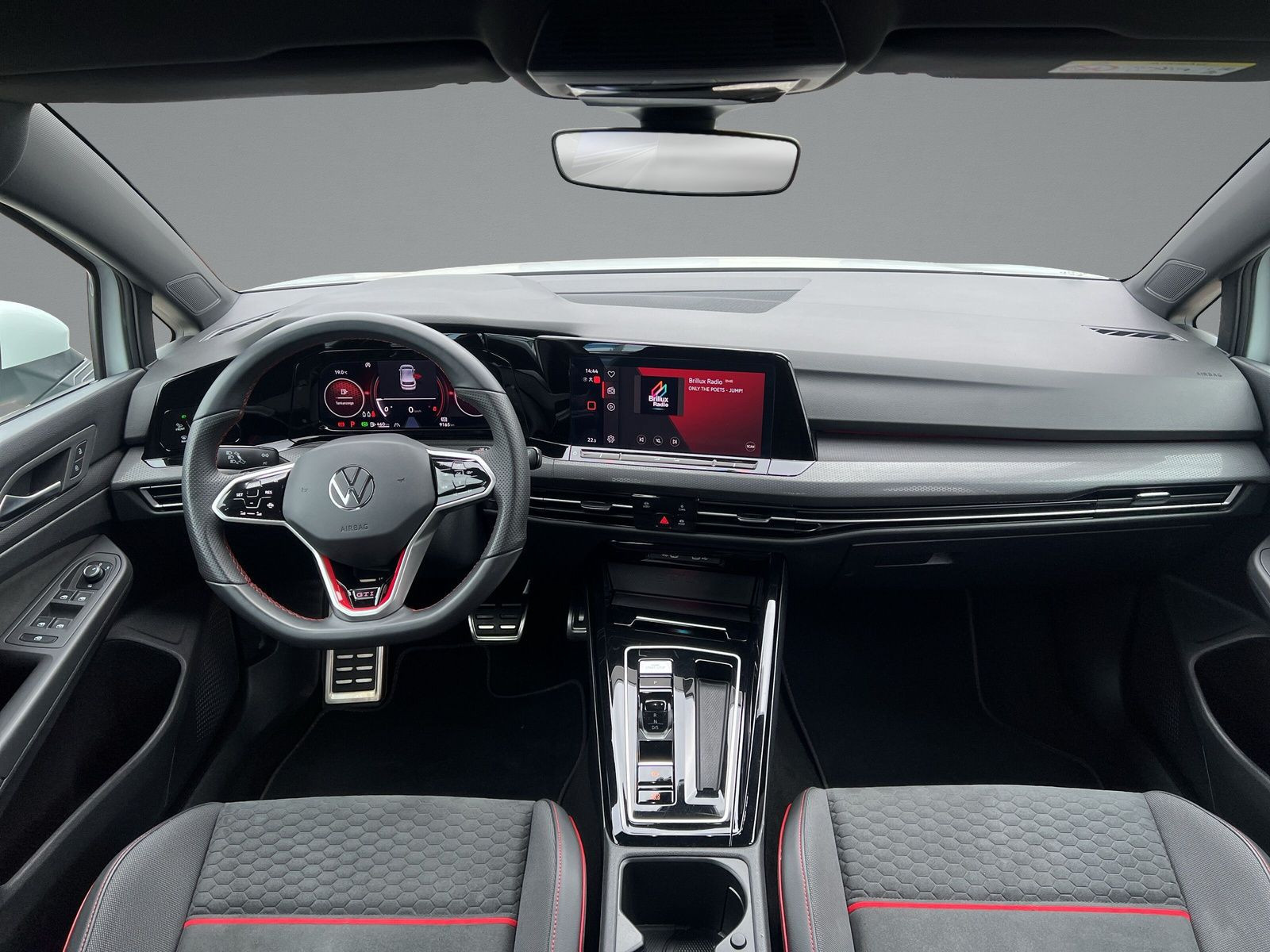 Volkswagen - Golf GTI_11