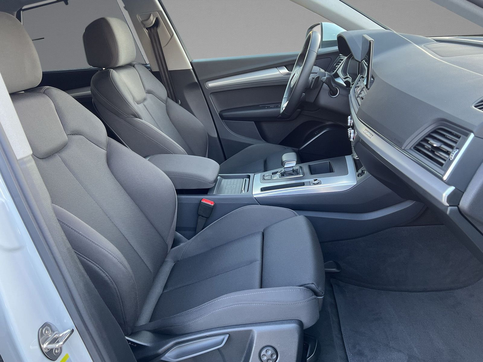 Audi - Q5_10