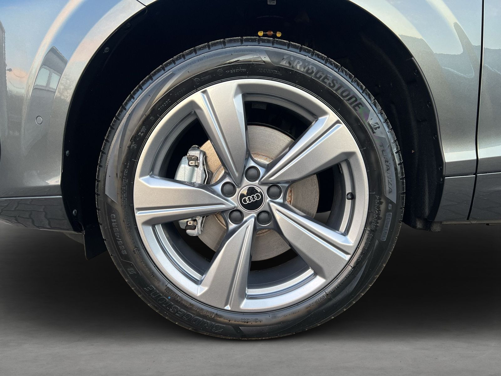 Audi - Q3_6