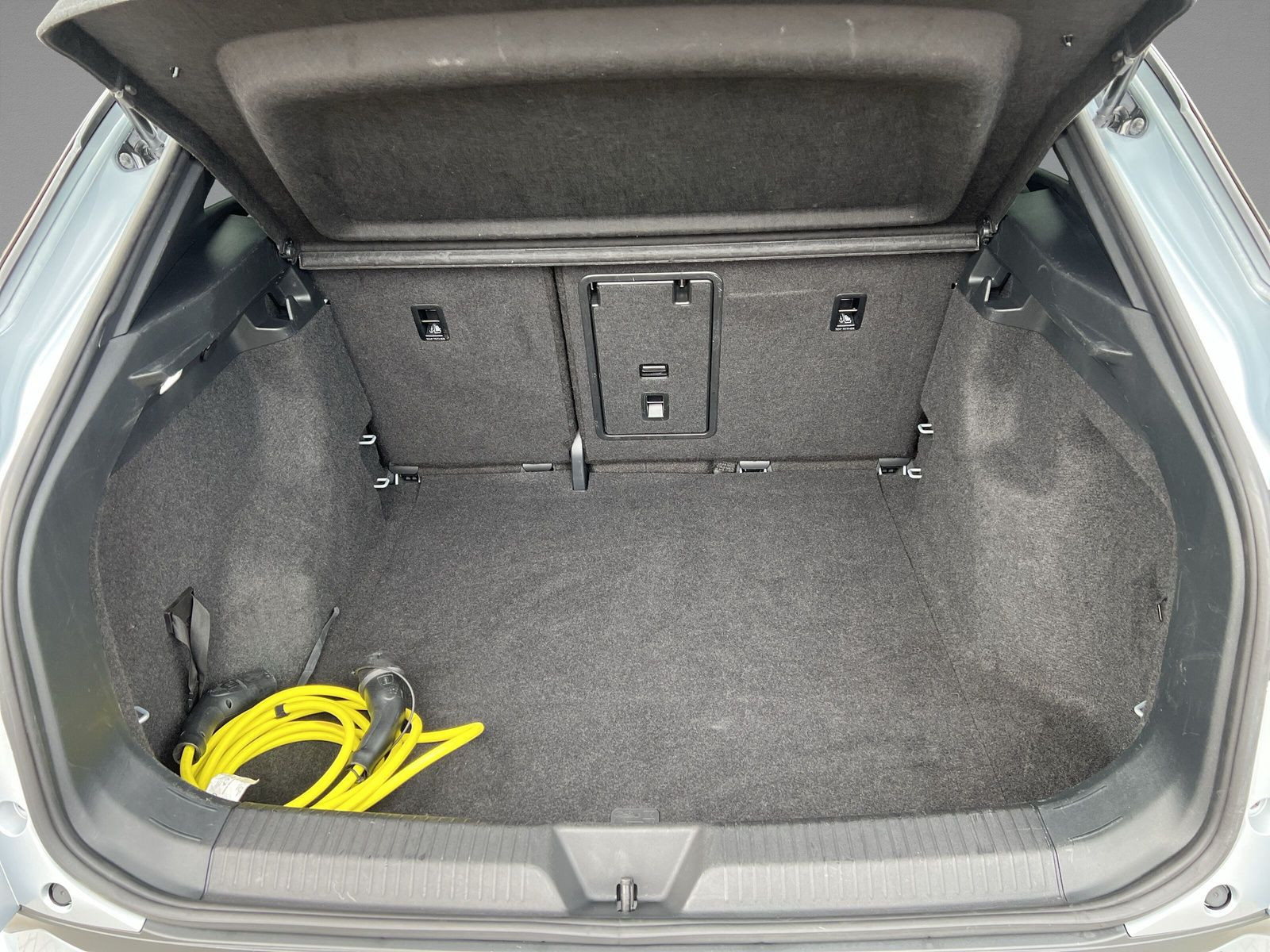 Volkswagen - ID.4_11
