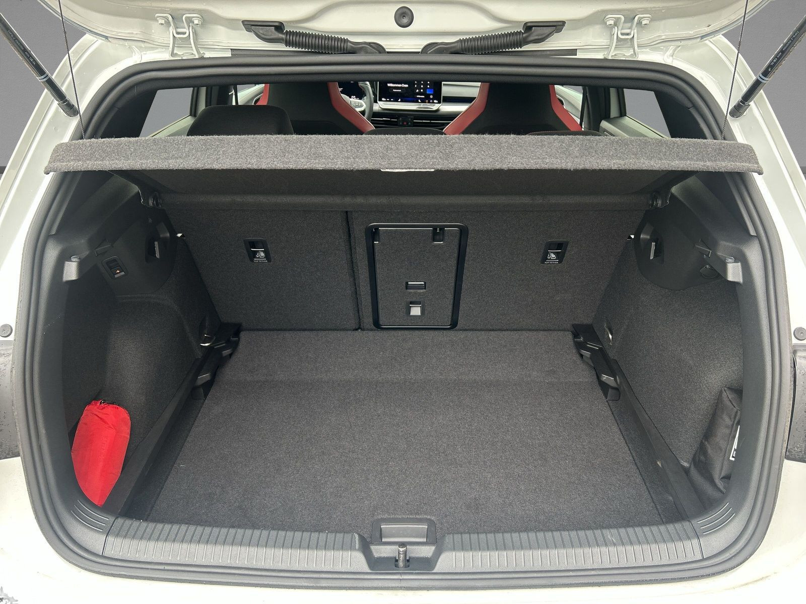 Volkswagen - Golf GTI_12