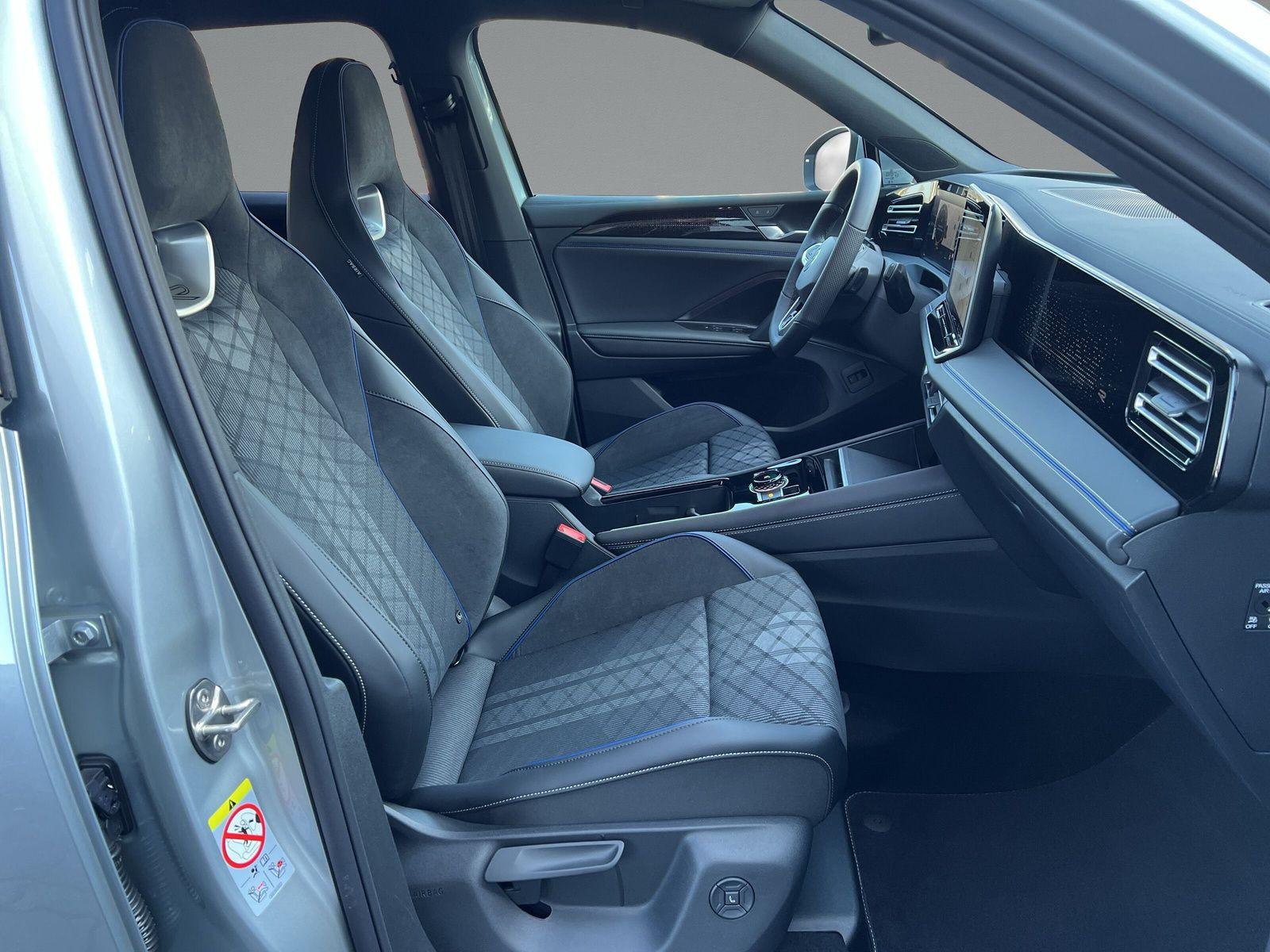 Volkswagen - Tiguan_12