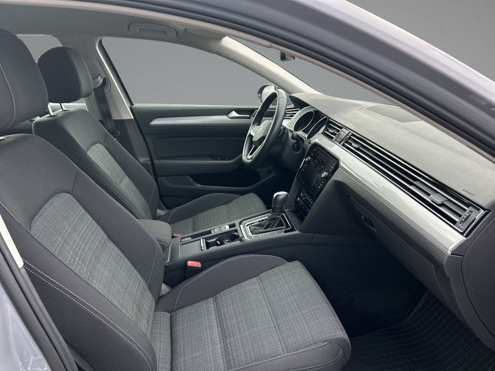 Volkswagen - Passat Variant_12