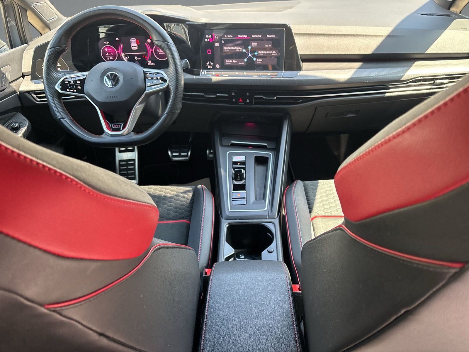 Volkswagen - Golf GTI_9