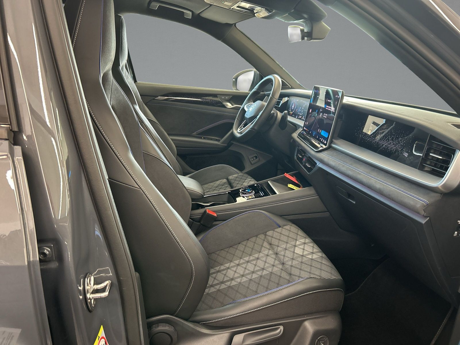 Volkswagen - Tayron_13