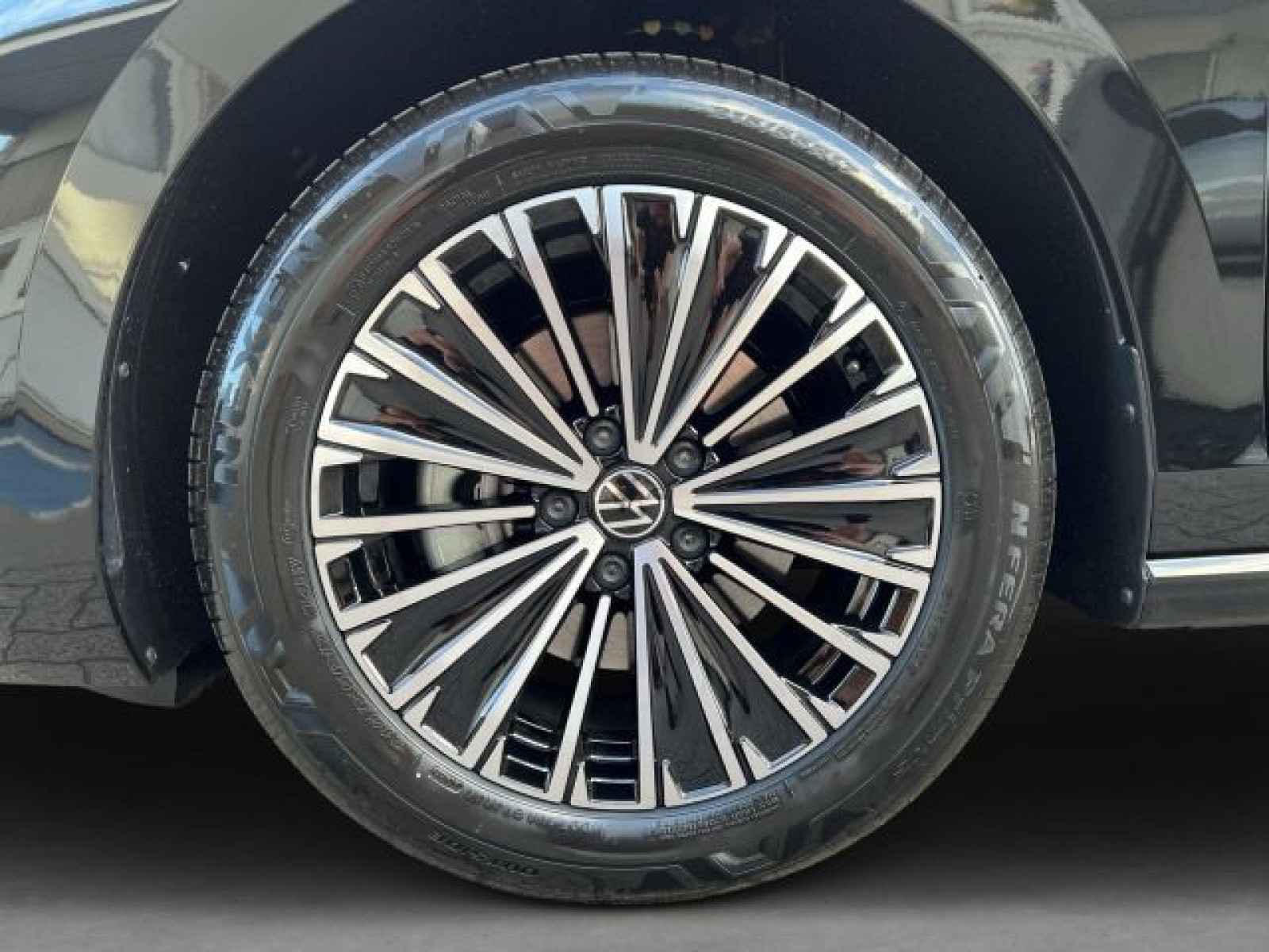 Volkswagen - Passat Variant_6