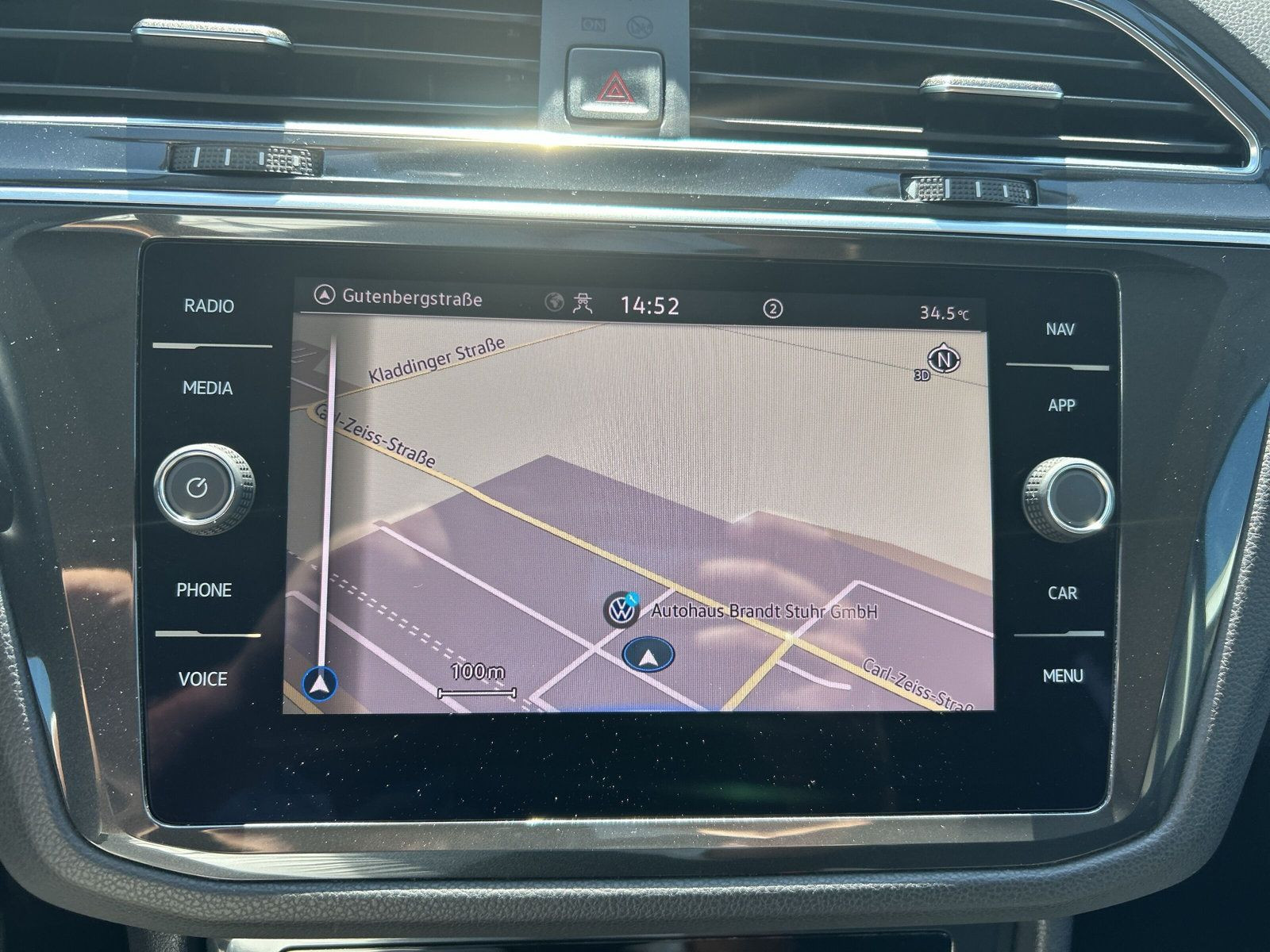 Volkswagen - Tiguan_16