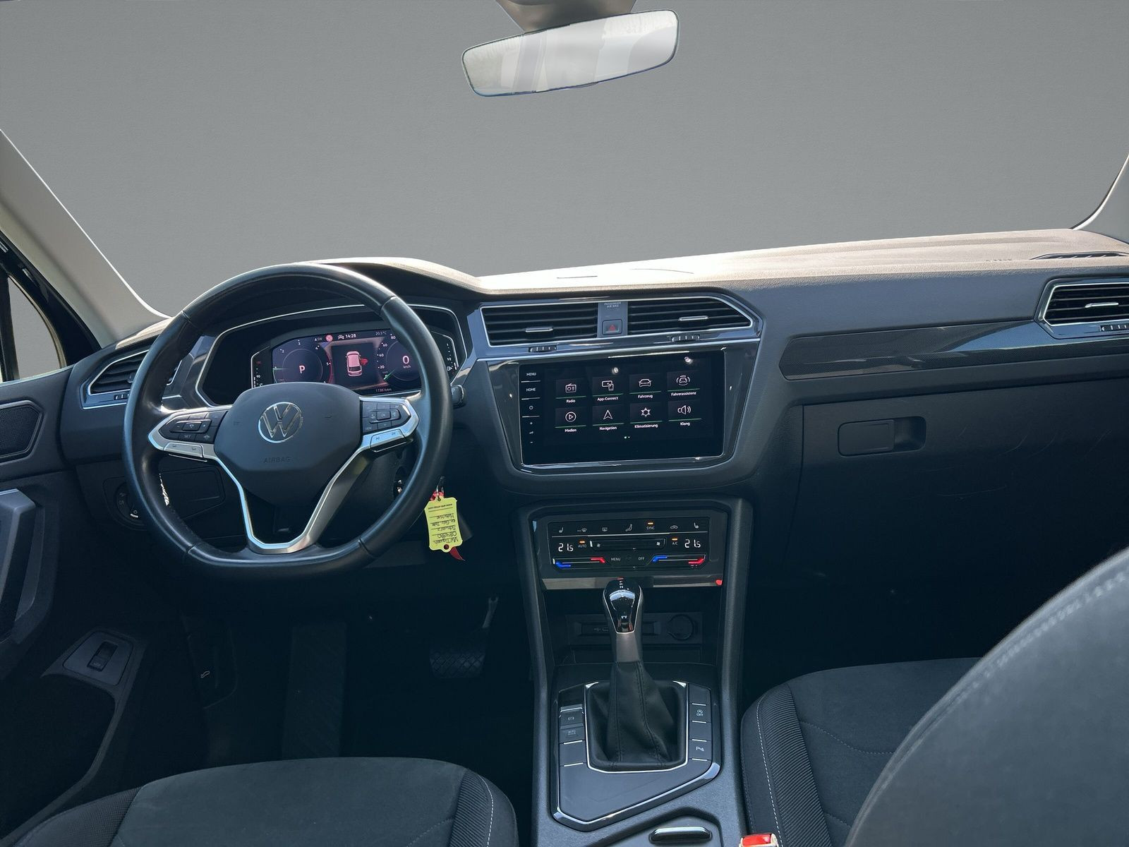 Volkswagen - Tiguan_9