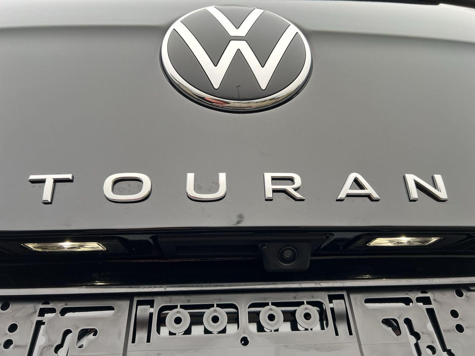 Volkswagen - Touran_36