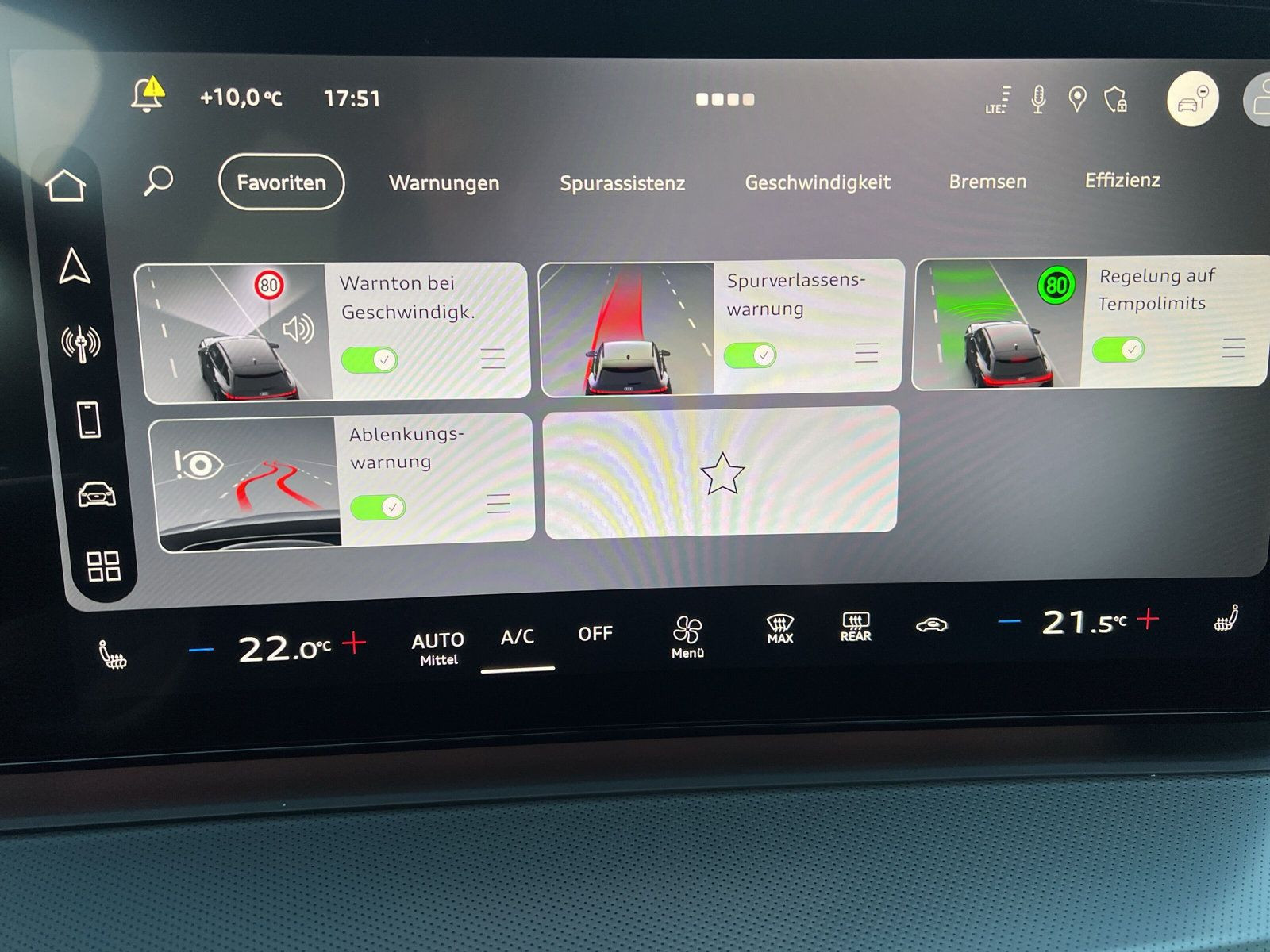 Audi - Q3_28
