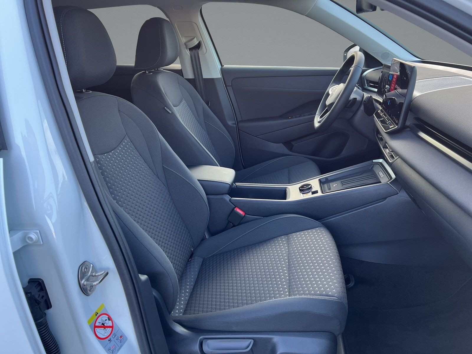 Volkswagen - T-Roc_12