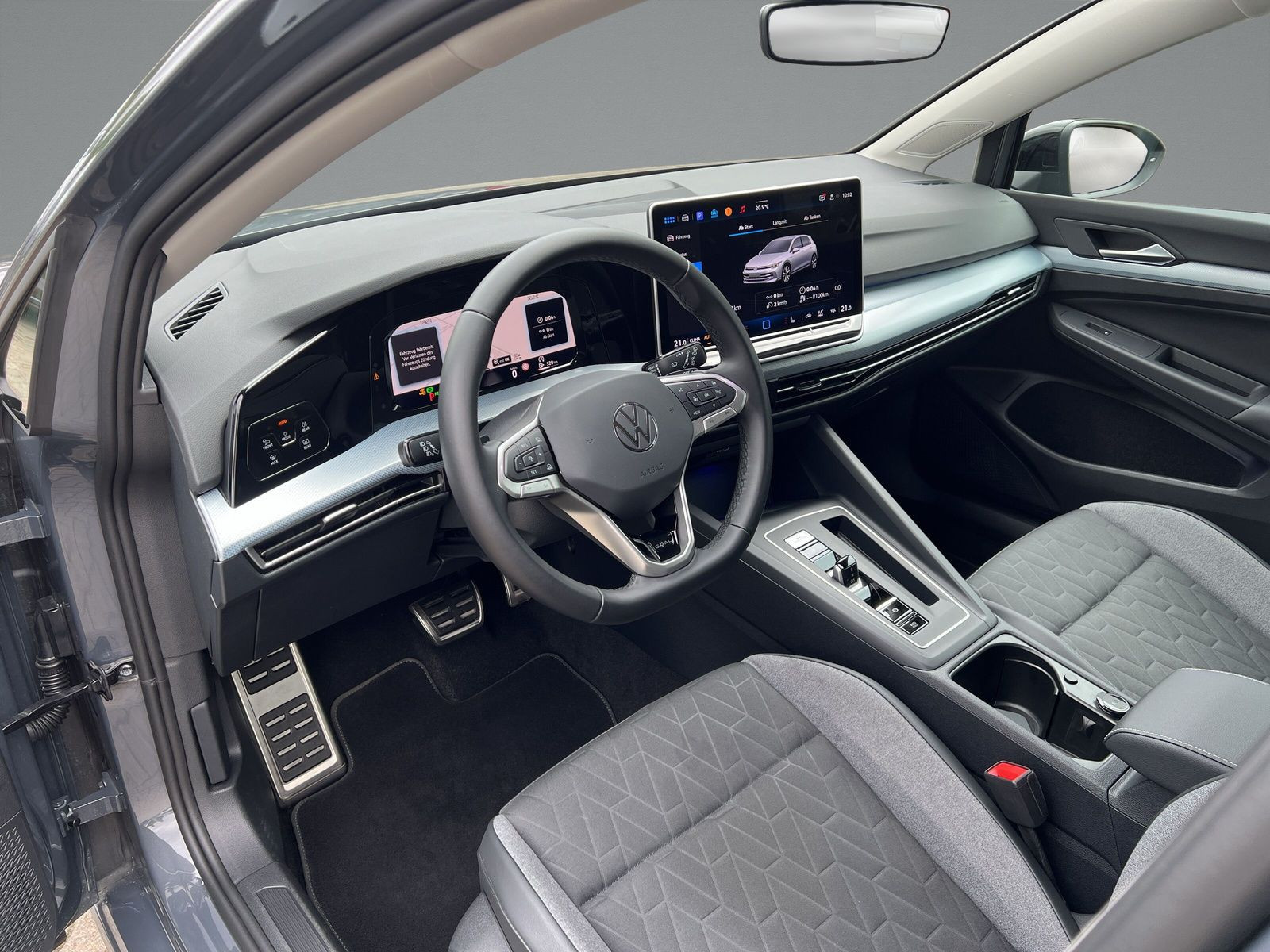 Volkswagen - Golf_9