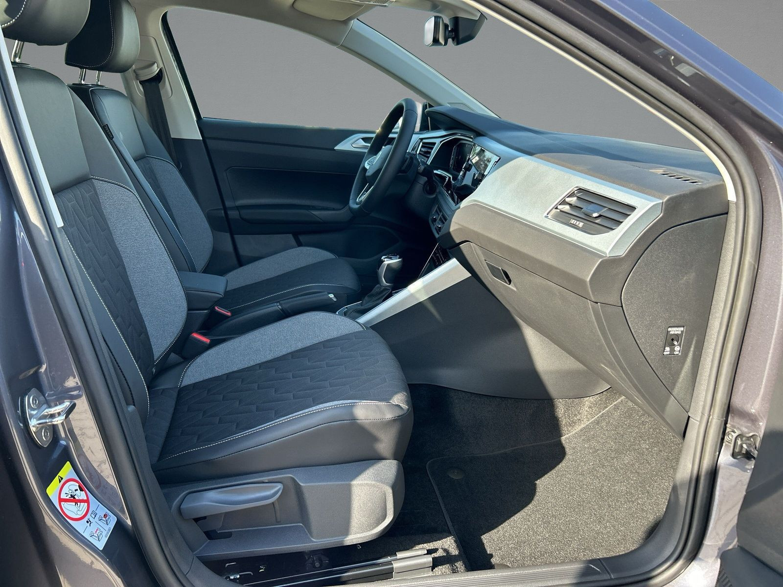 Volkswagen - Polo_13