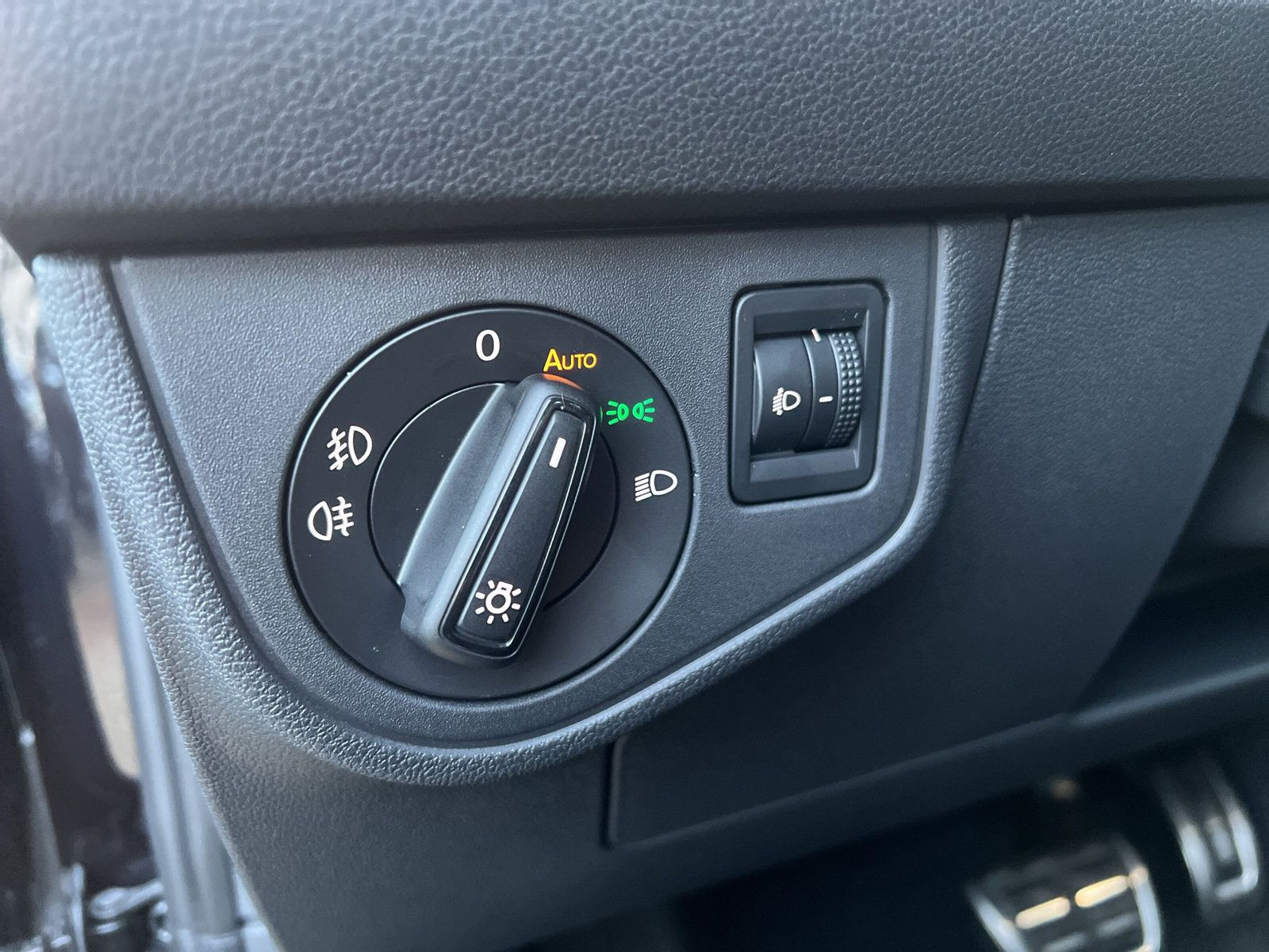 Volkswagen - Polo_26