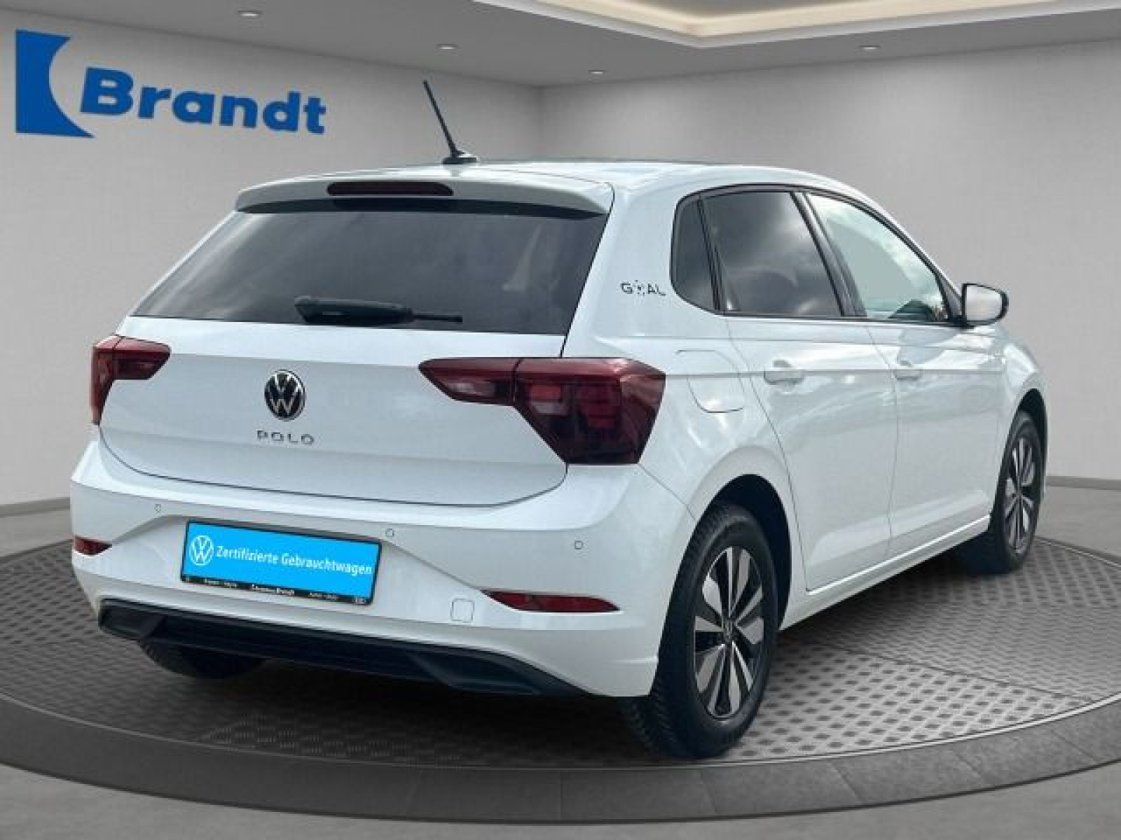 Volkswagen - Polo_4