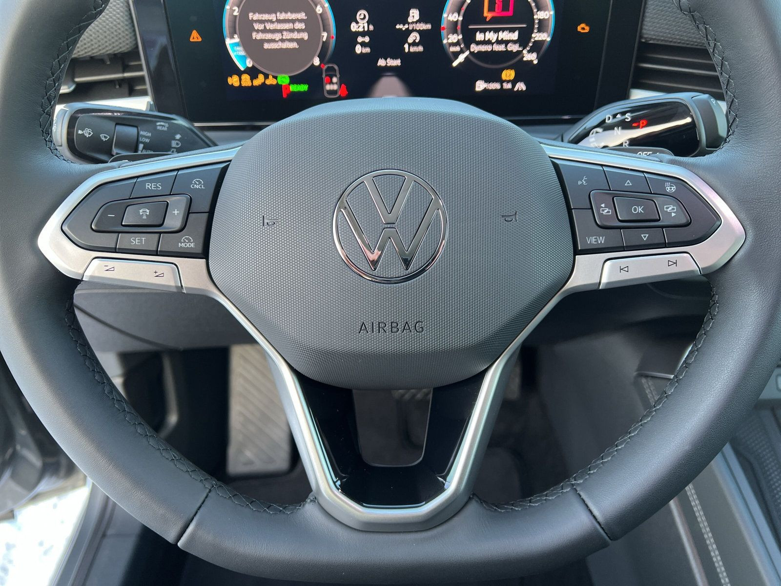 Volkswagen - T-Roc_26