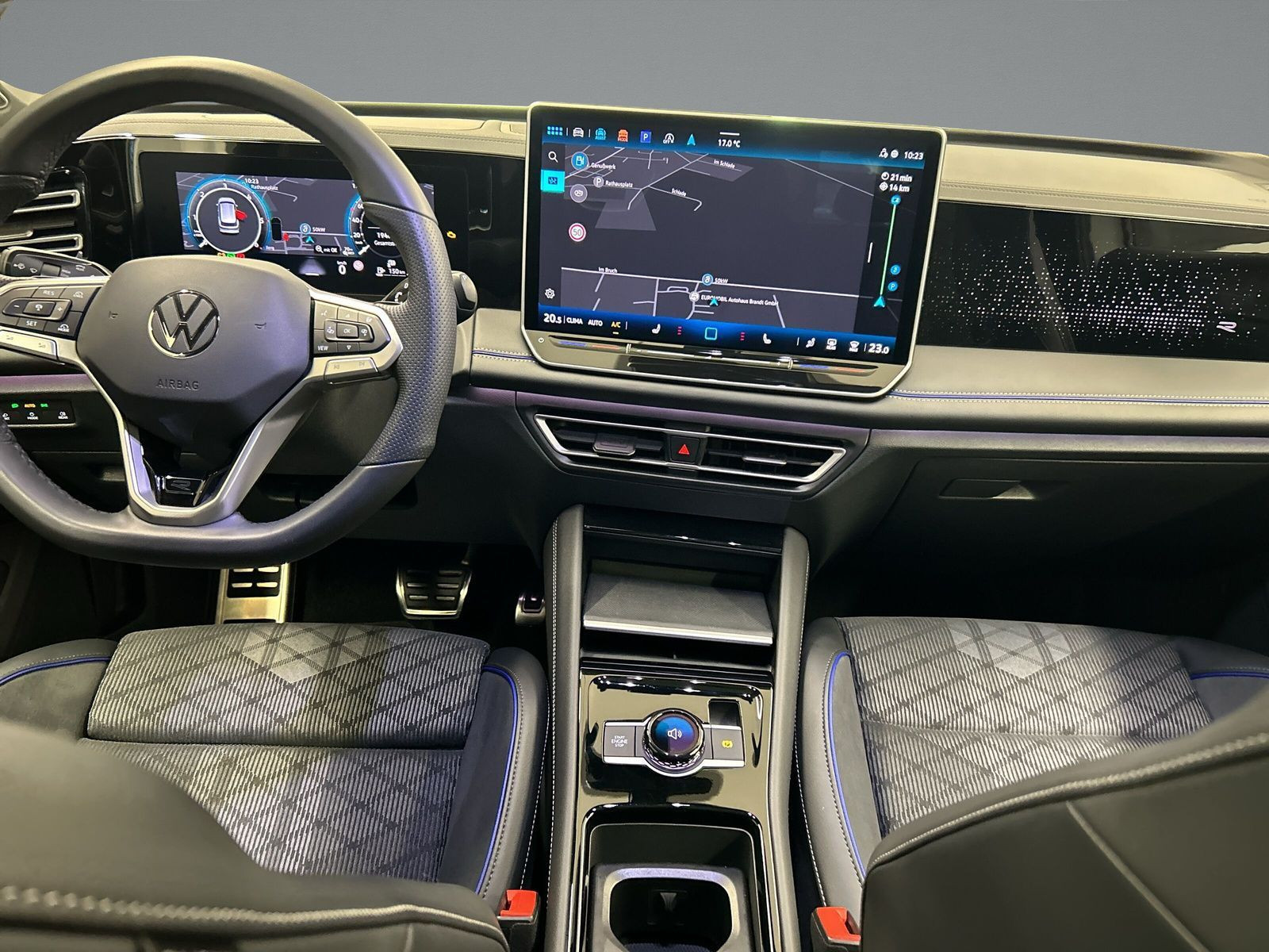 Volkswagen - Tiguan_11