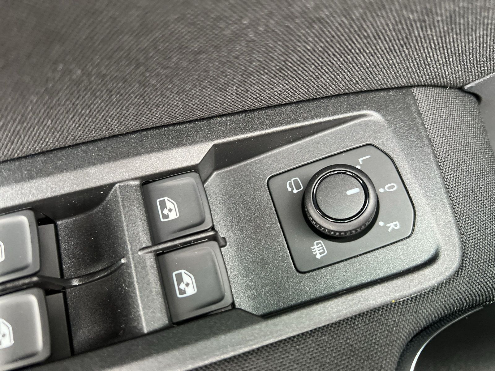 Volkswagen - Touran_32