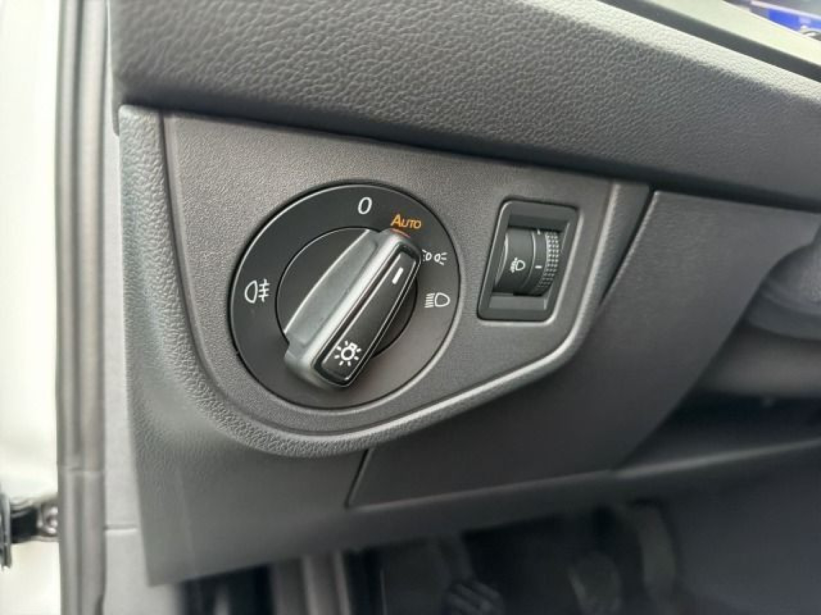 Volkswagen - Polo_24