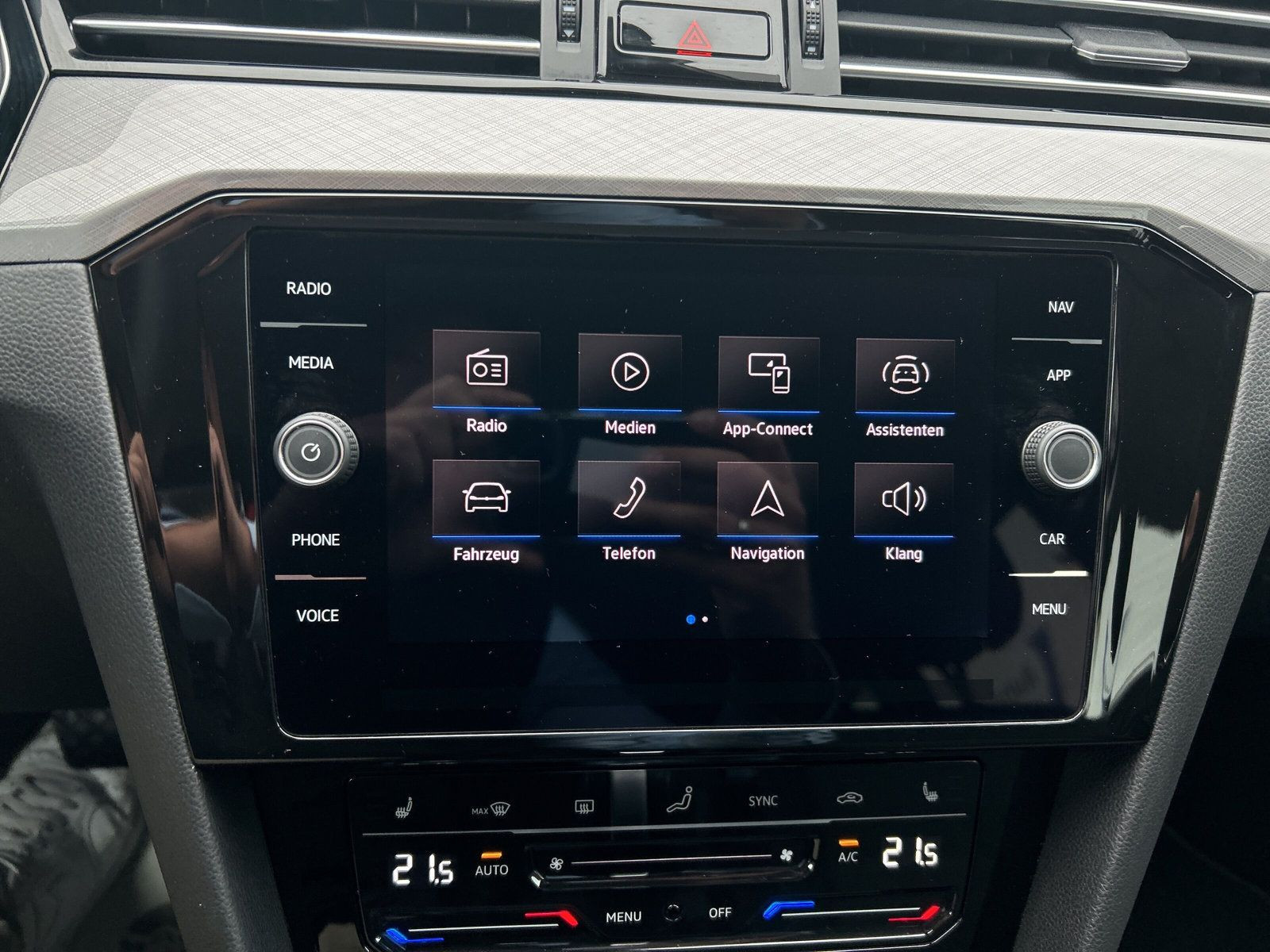 Volkswagen - Passat Variant_16