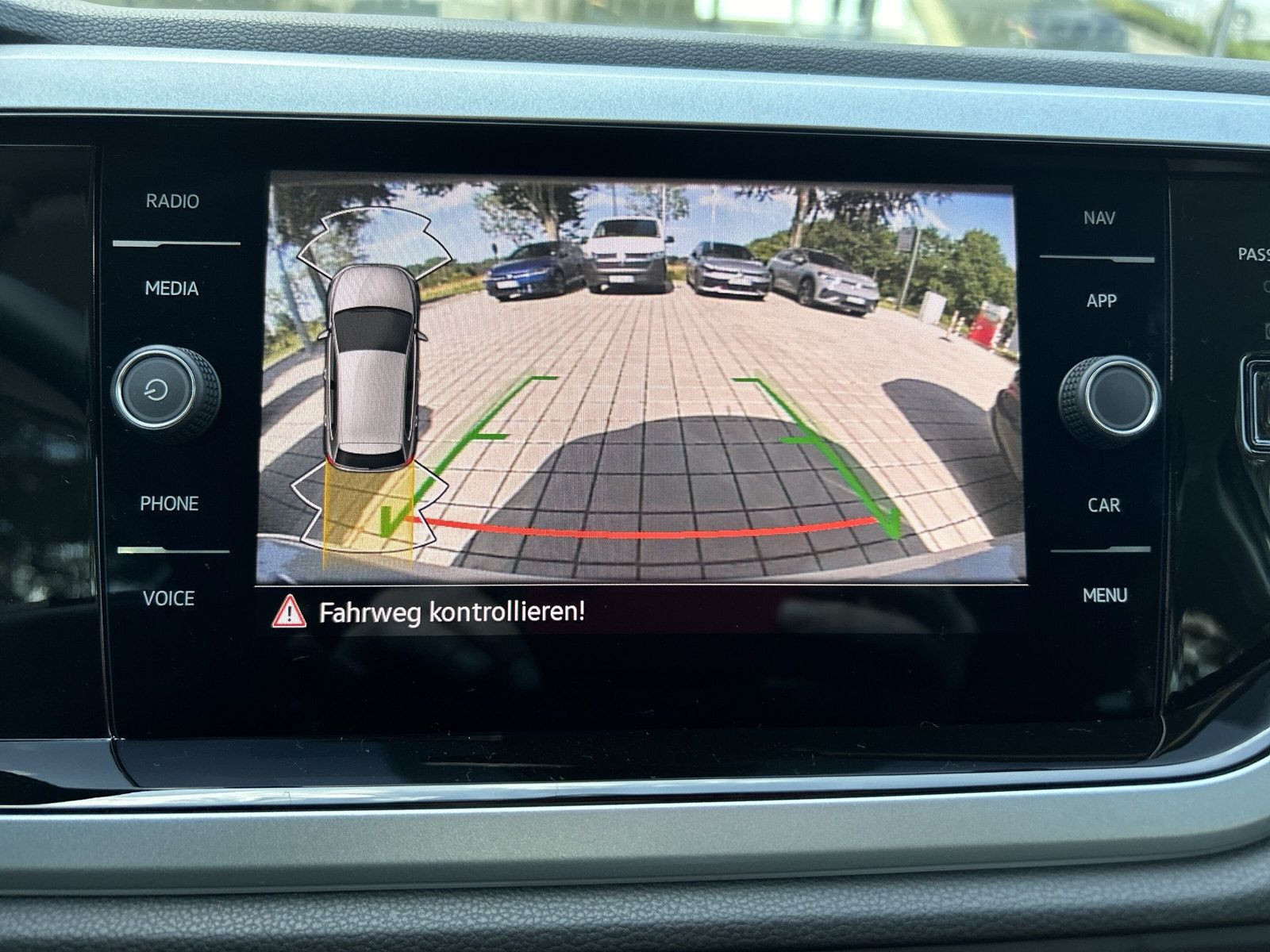 Volkswagen - Polo_24