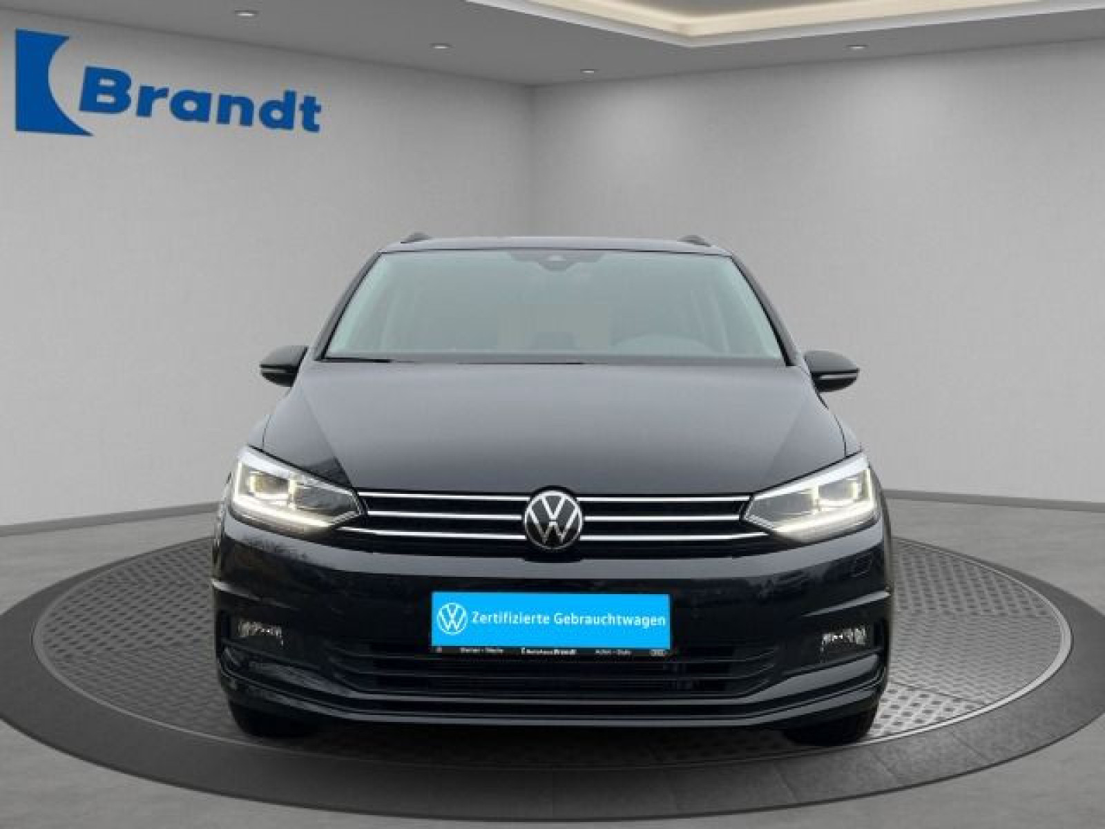 Volkswagen - Touran_5