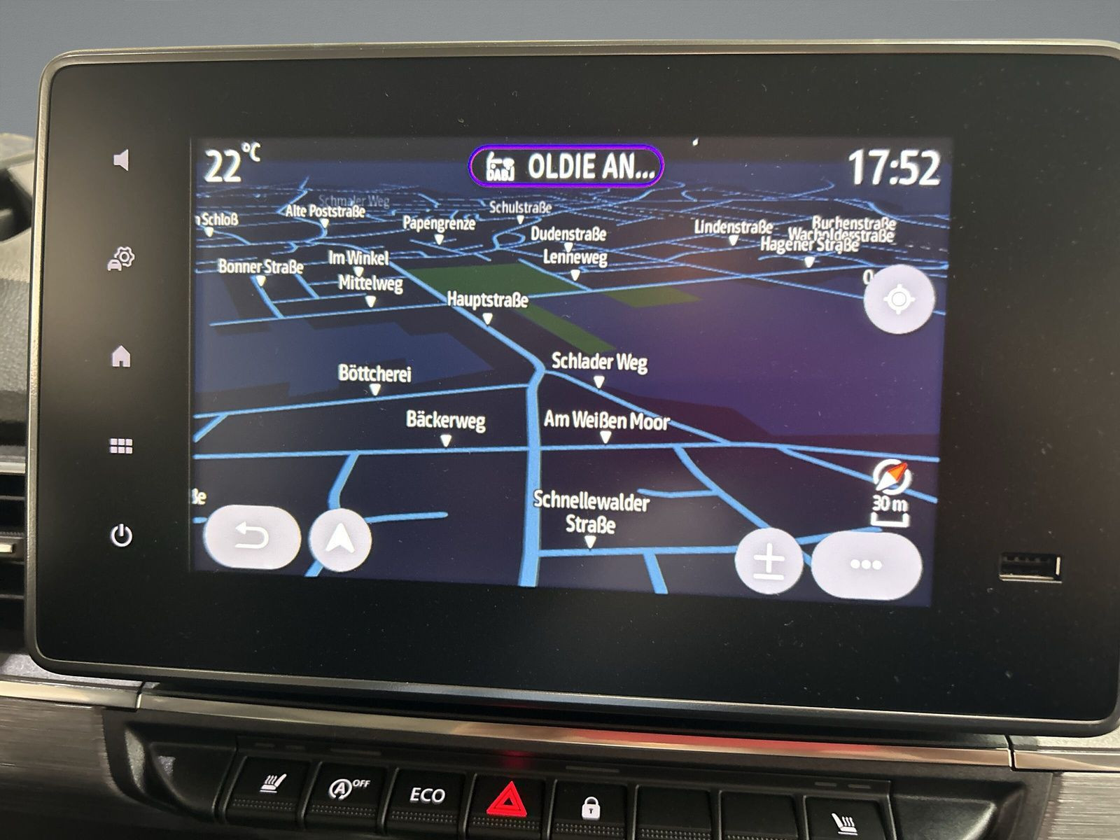 Nissan - Townstar_16