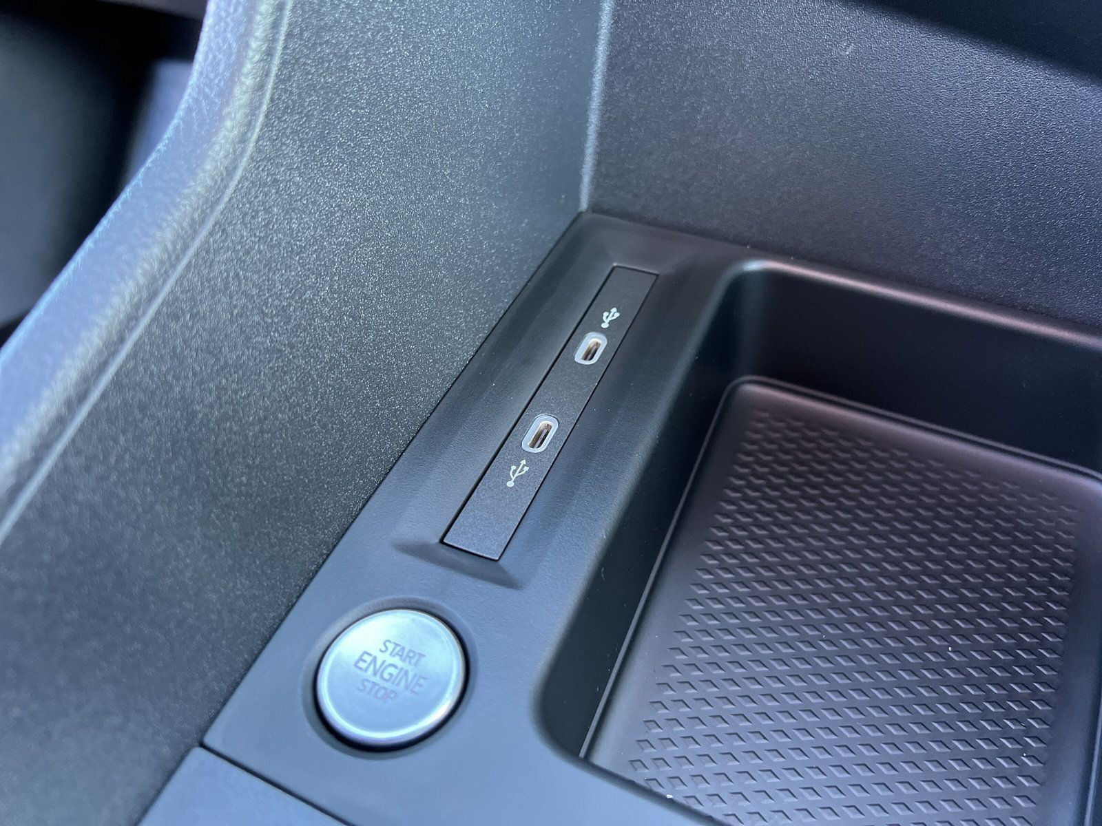 Volkswagen - Caddy_25