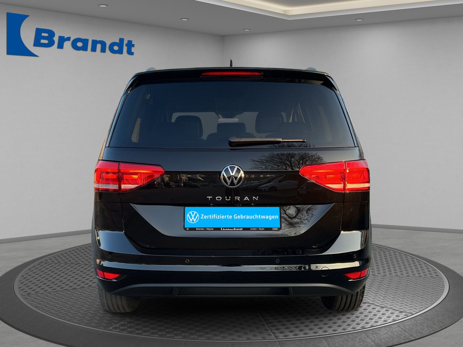Volkswagen - Touran_5