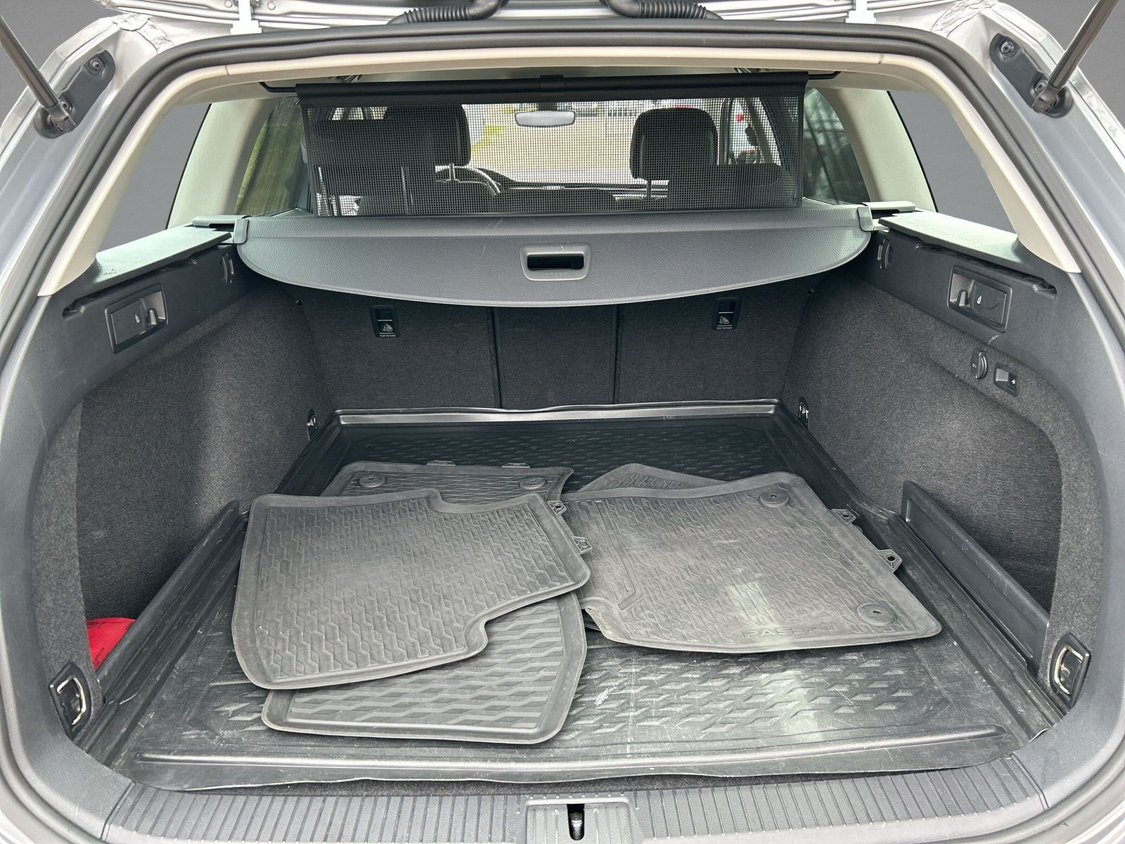 Volkswagen - Passat Variant_11