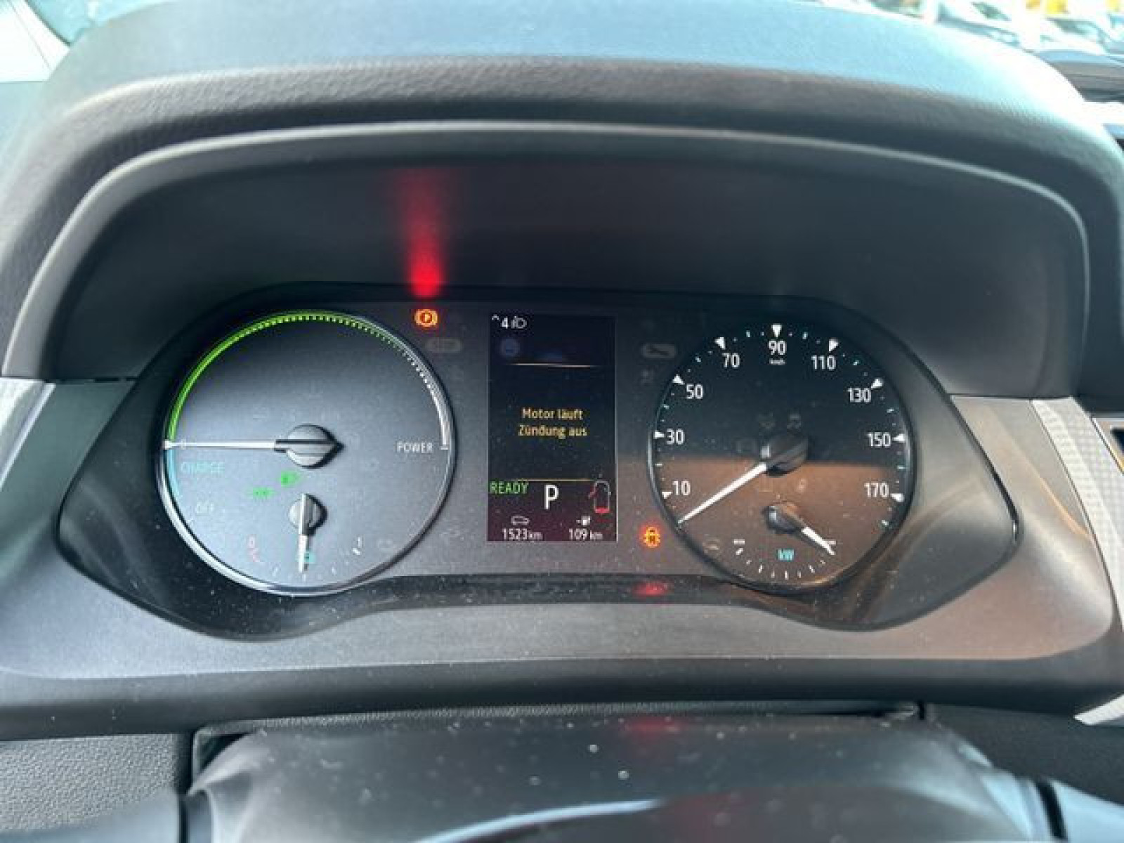 Nissan - Townstar_15