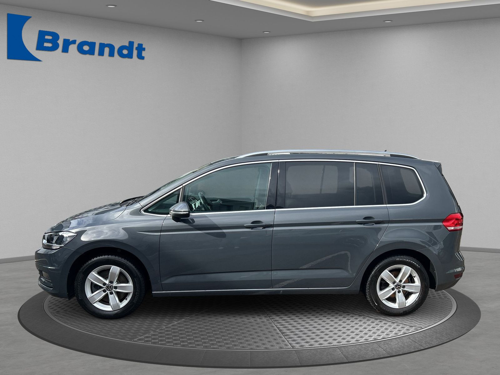 Volkswagen - Touran_2