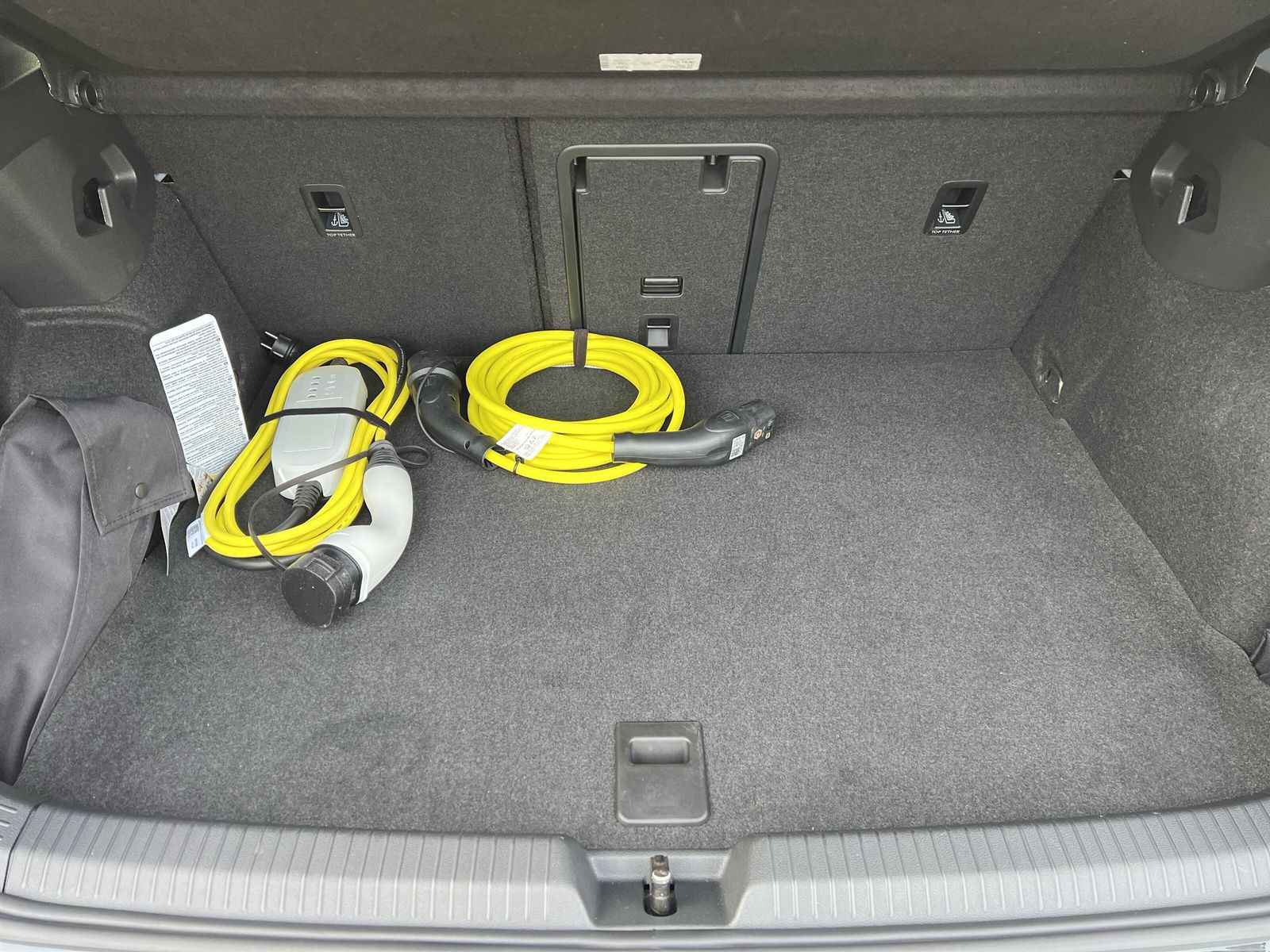 Volkswagen - Golf_11