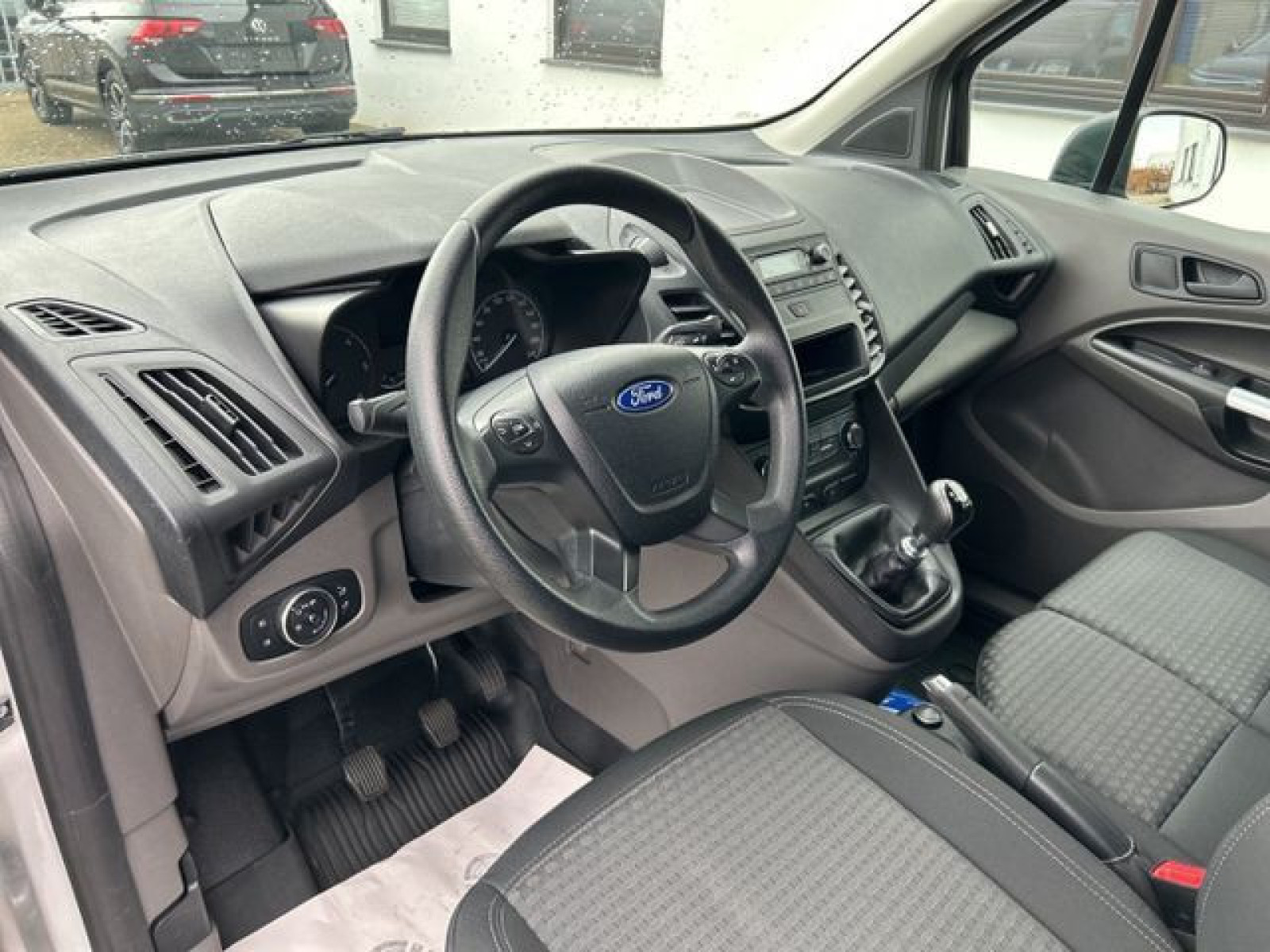 Ford - Transit Connect_8